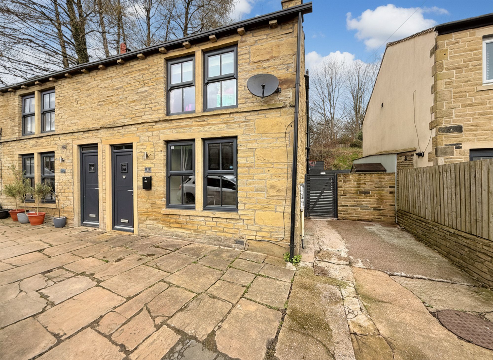 3 bed semi-detached house for sale in Cain Lane, Halifax - Property Image 1
