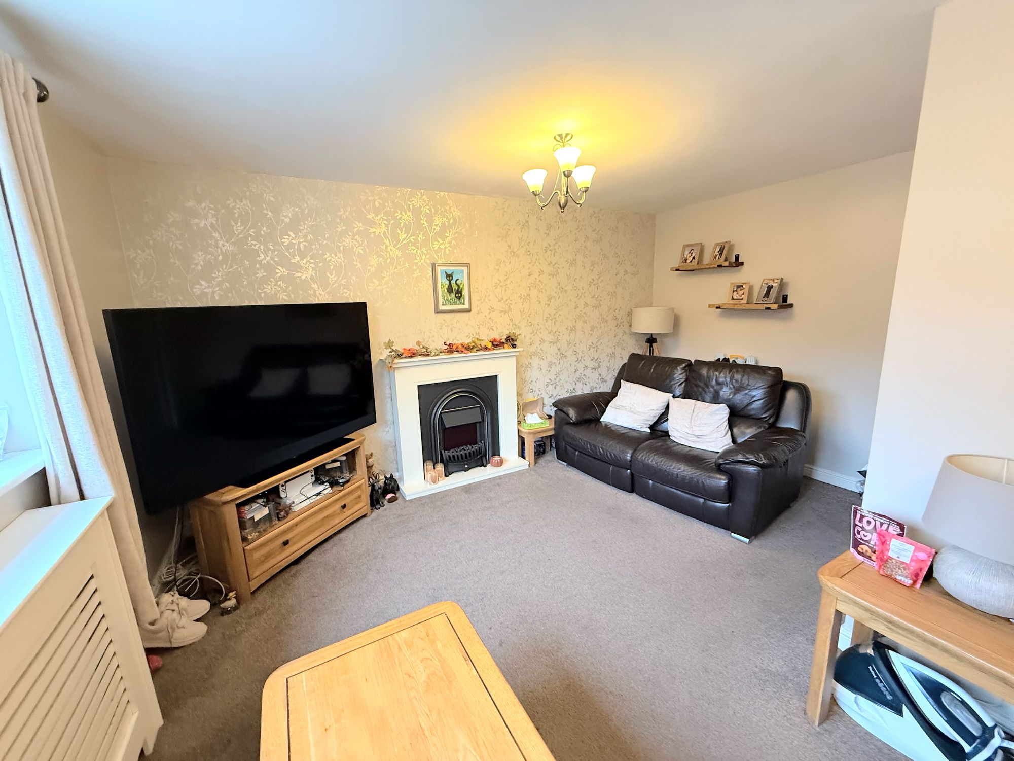 3 bed semi-detached house for sale in Anvil Court, Halifax  - Property Image 3