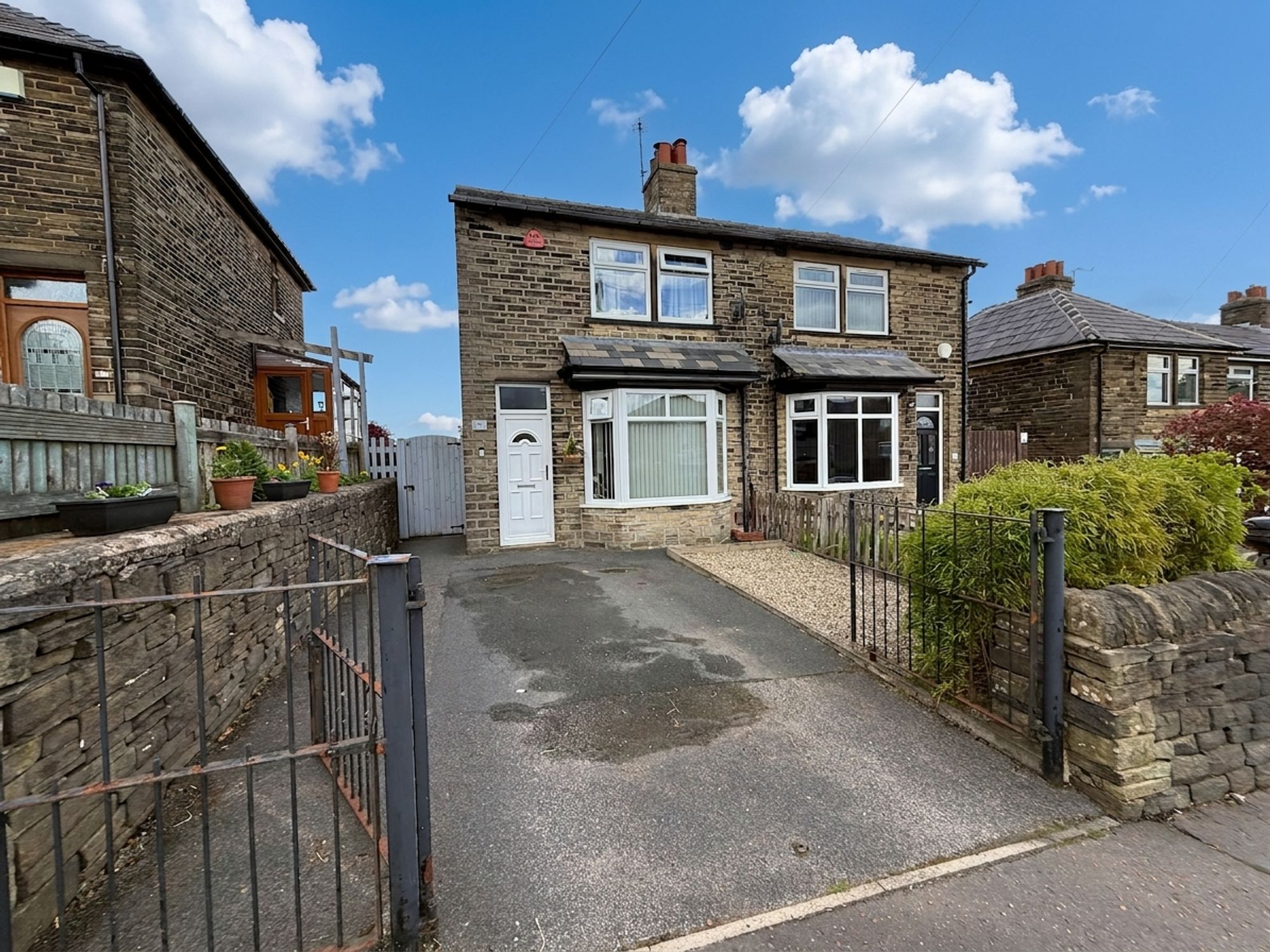 2 bed semi-detached house for sale in Moor End Road, Halifax  - Property Image 5