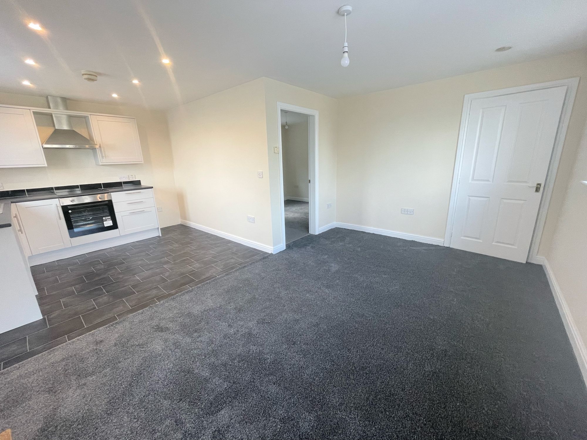 1 bed ground floor flat to rent in Keighley Close, Halifax  - Property Image 7