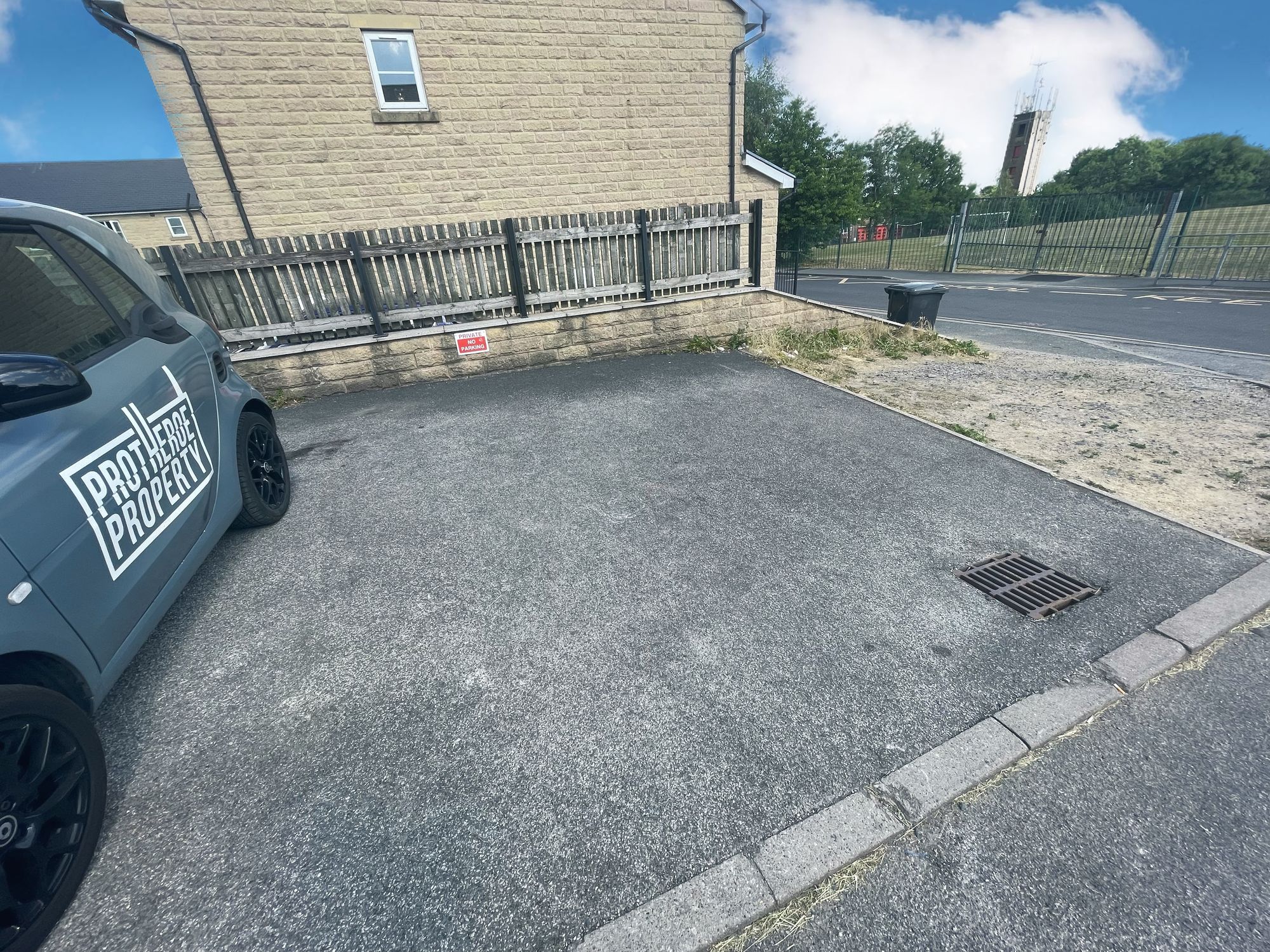 1 bed ground floor flat to rent in Keighley Close, Halifax  - Property Image 4