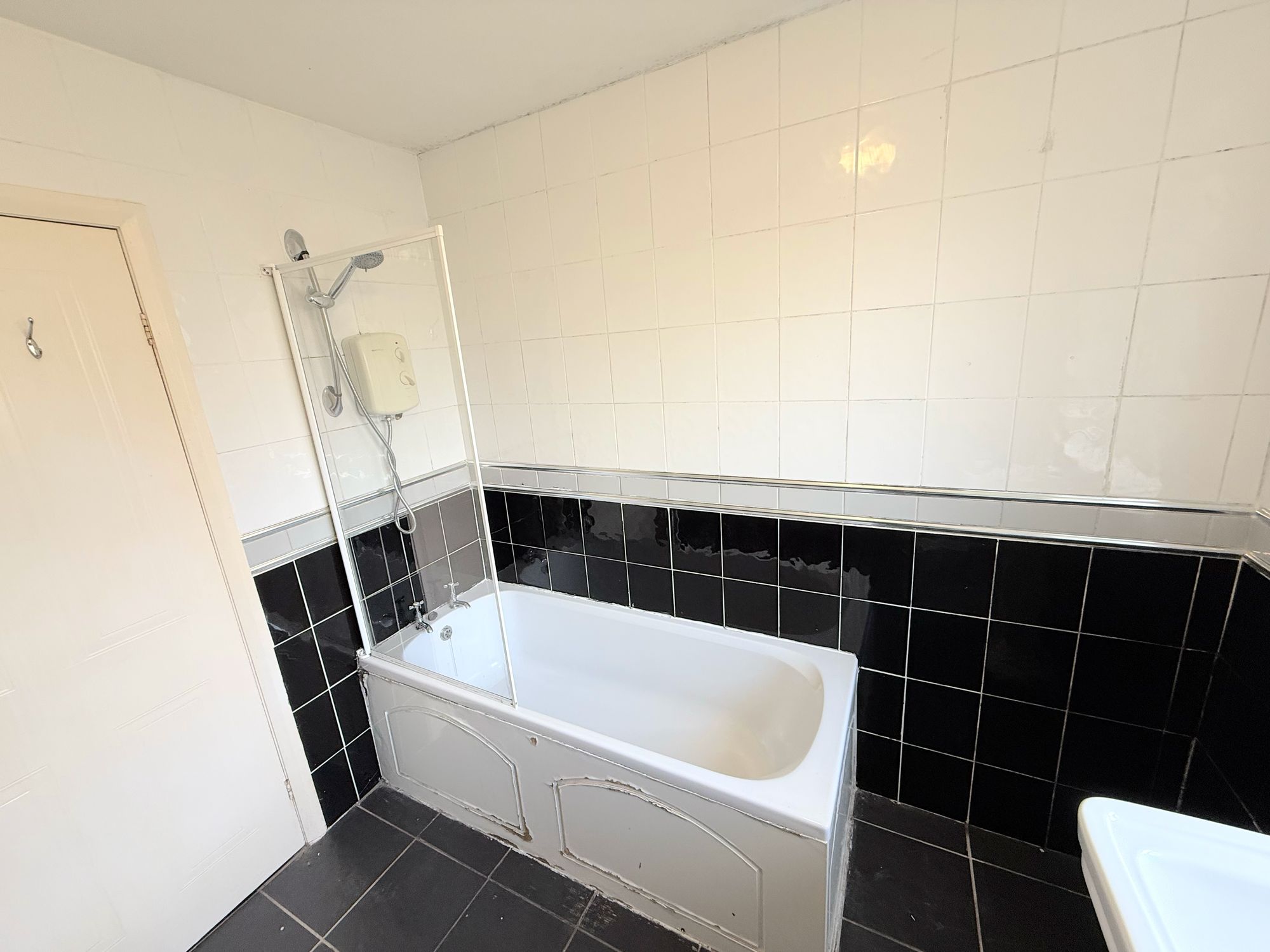 3 bed semi-detached house for sale in Bracewell Drive, Halifax  - Property Image 20
