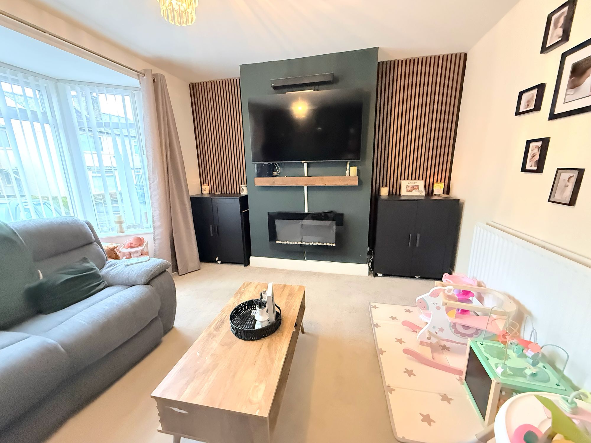 2 bed semi-detached house for sale in Lee Mount Gardens, Halifax  - Property Image 2