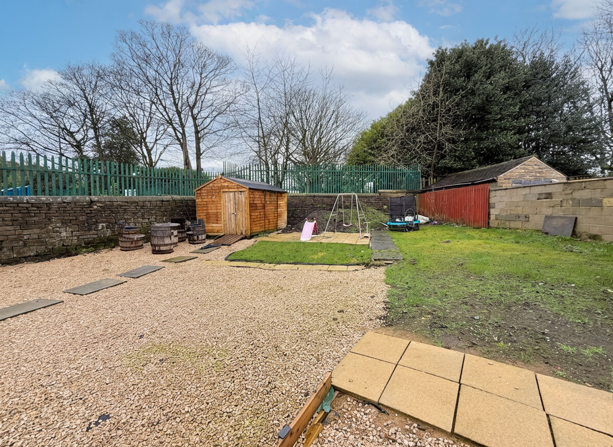 2 bed semi-detached house for sale in Lee Mount Gardens, Halifax  - Property Image 4