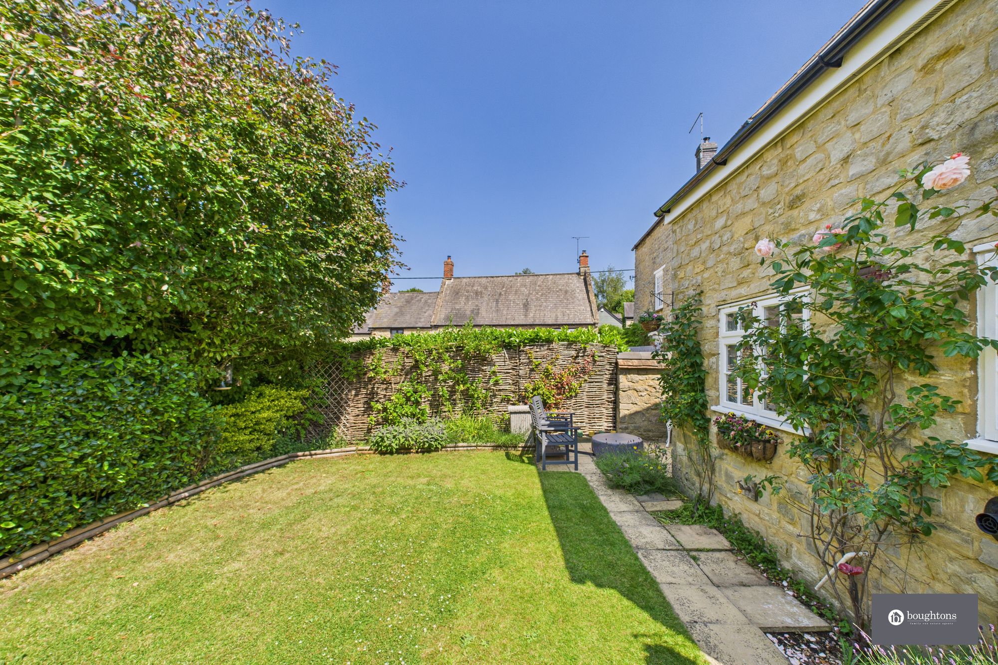 3 bed terraced house for sale in Church Street, Helmdon, NN13  - Property Image 7