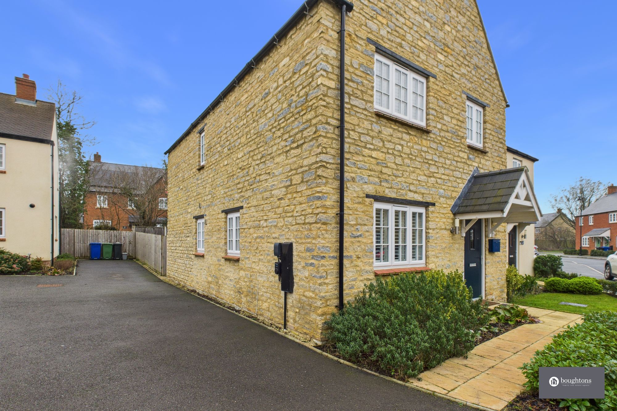 3 bed semi-detached house for sale in Catch Yard Road, Silverstone, NN12  - Property Image 28