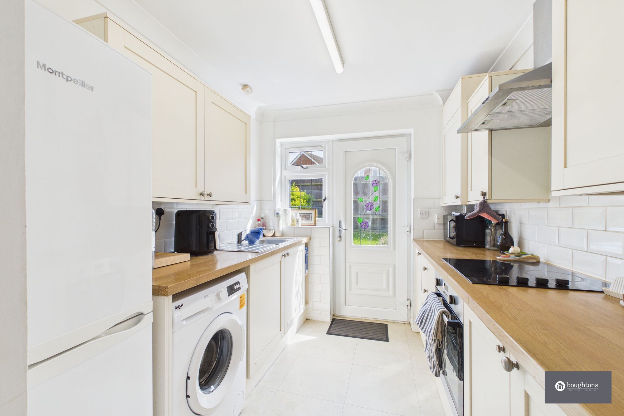 3 bed link detached house for sale in Coots Close, Buckingham, MK18  - Property Image 2