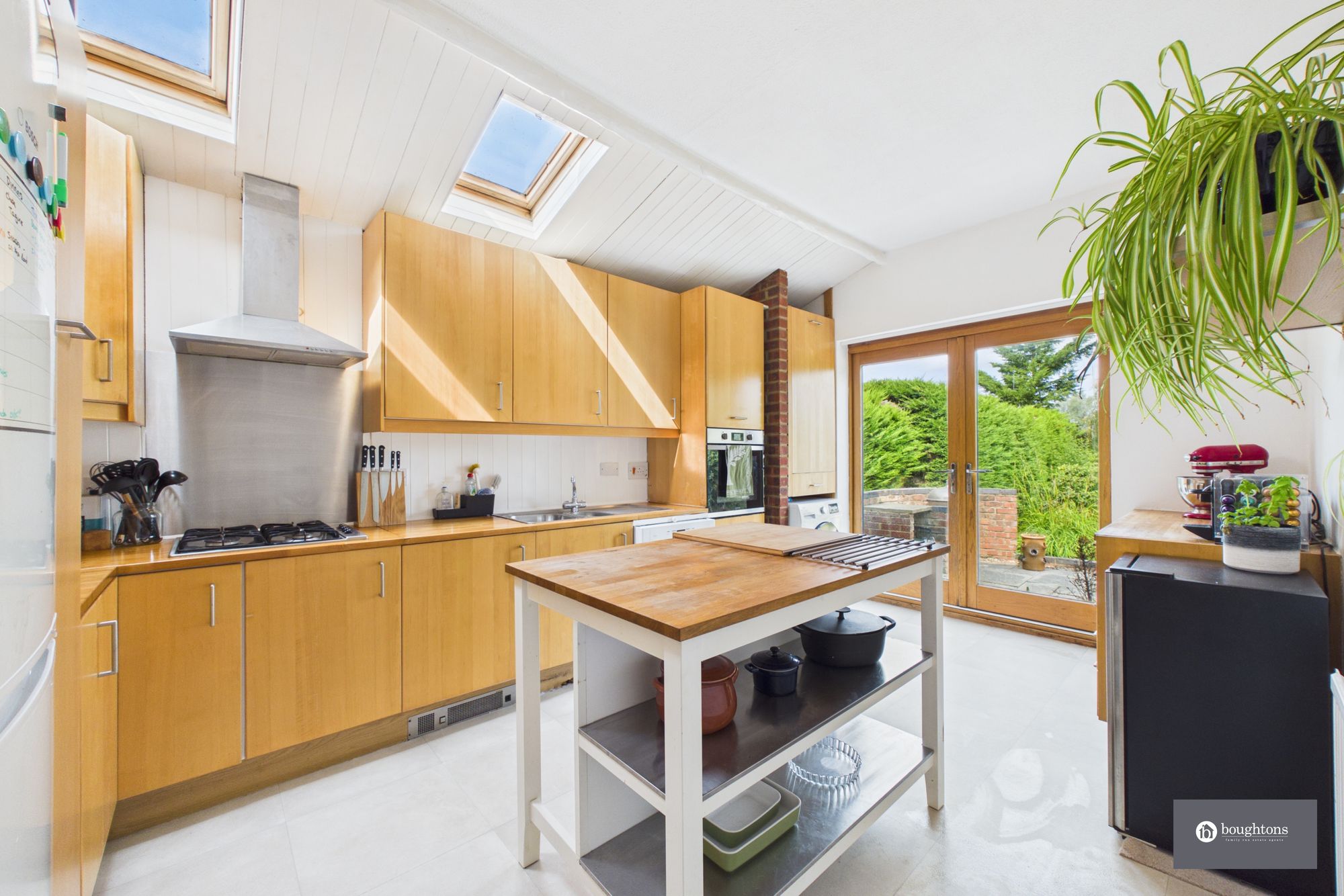 4 bed detached bungalow for sale in North End Road, Steeple Claydon, MK18  - Property Image 7