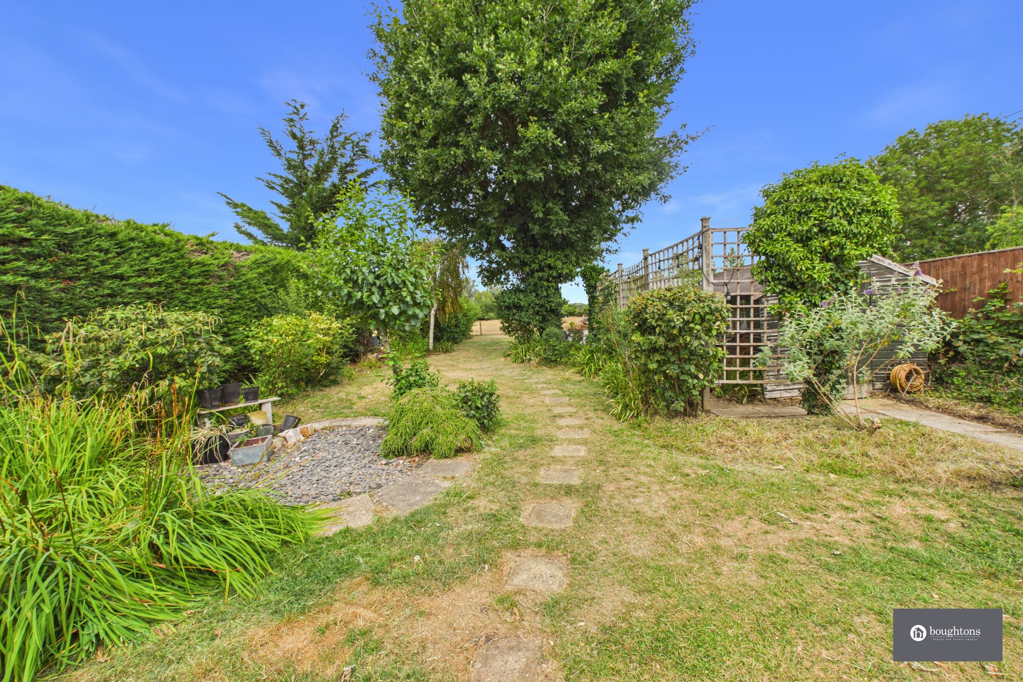 4 bed detached bungalow for sale in North End Road, Steeple Claydon, MK18  - Property Image 2