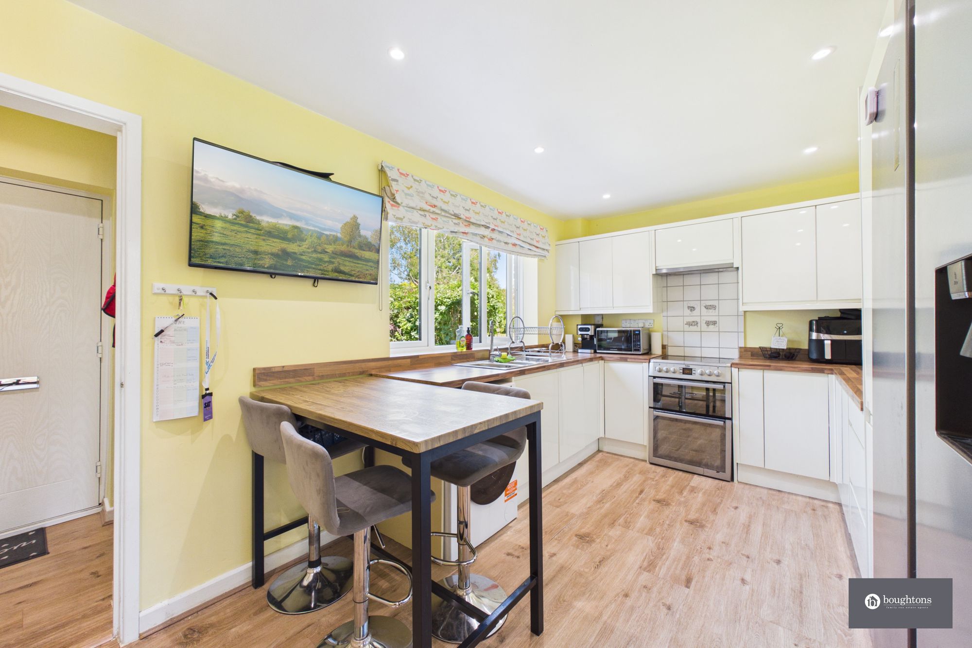 3 bed semi-detached house for sale in Montabaur Road, Brackley, NN13  - Property Image 2
