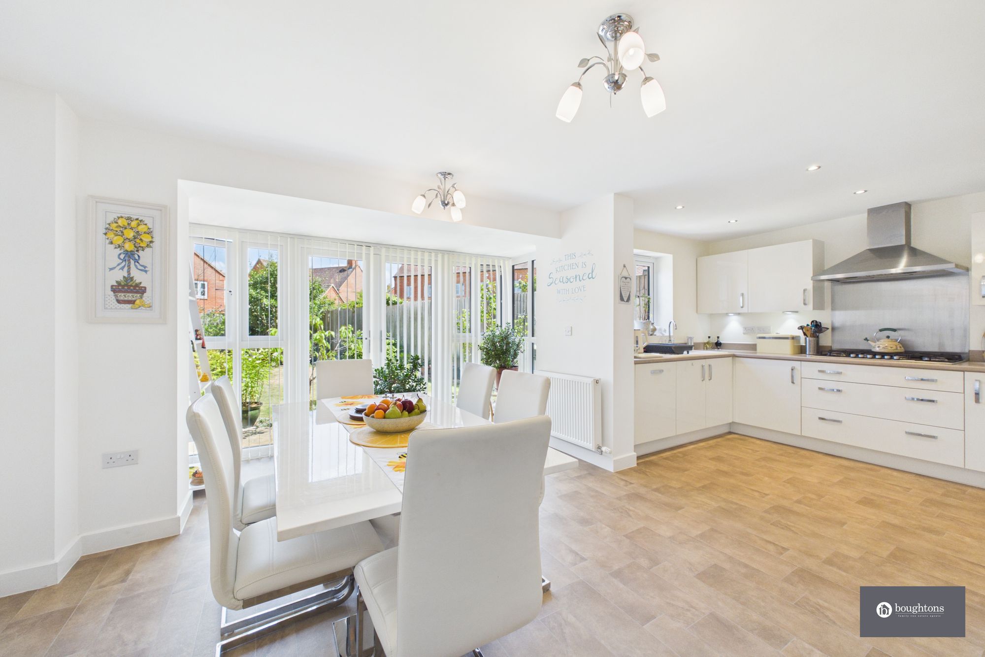 4 bed detached house for sale in Oberon Lane, Brackley, NN13  - Property Image 8