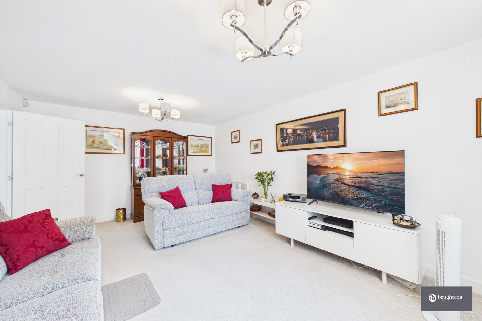 4 bed detached house for sale in Oberon Lane, Brackley, NN13  - Property Image 12