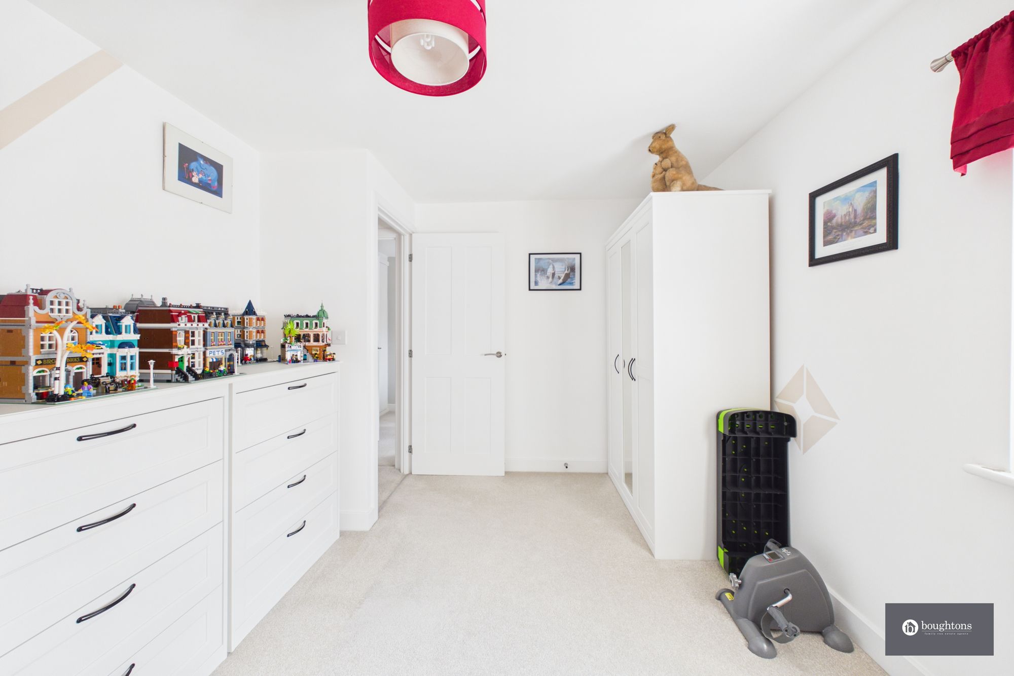 4 bed detached house for sale in Oberon Lane, Brackley, NN13  - Property Image 18