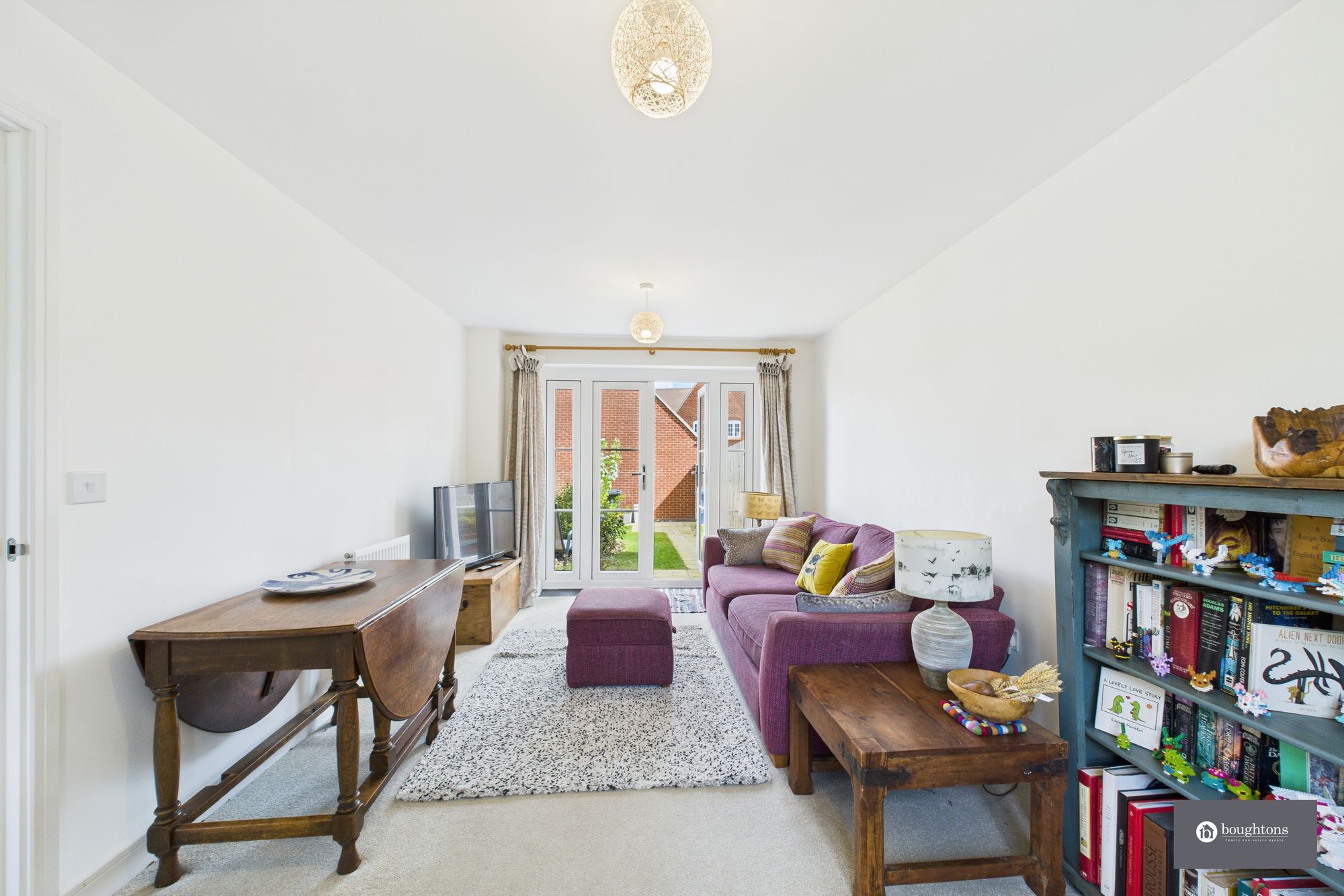 3 bed semi-detached house for sale in Marne Way, Brackley, NN13  - Property Image 9