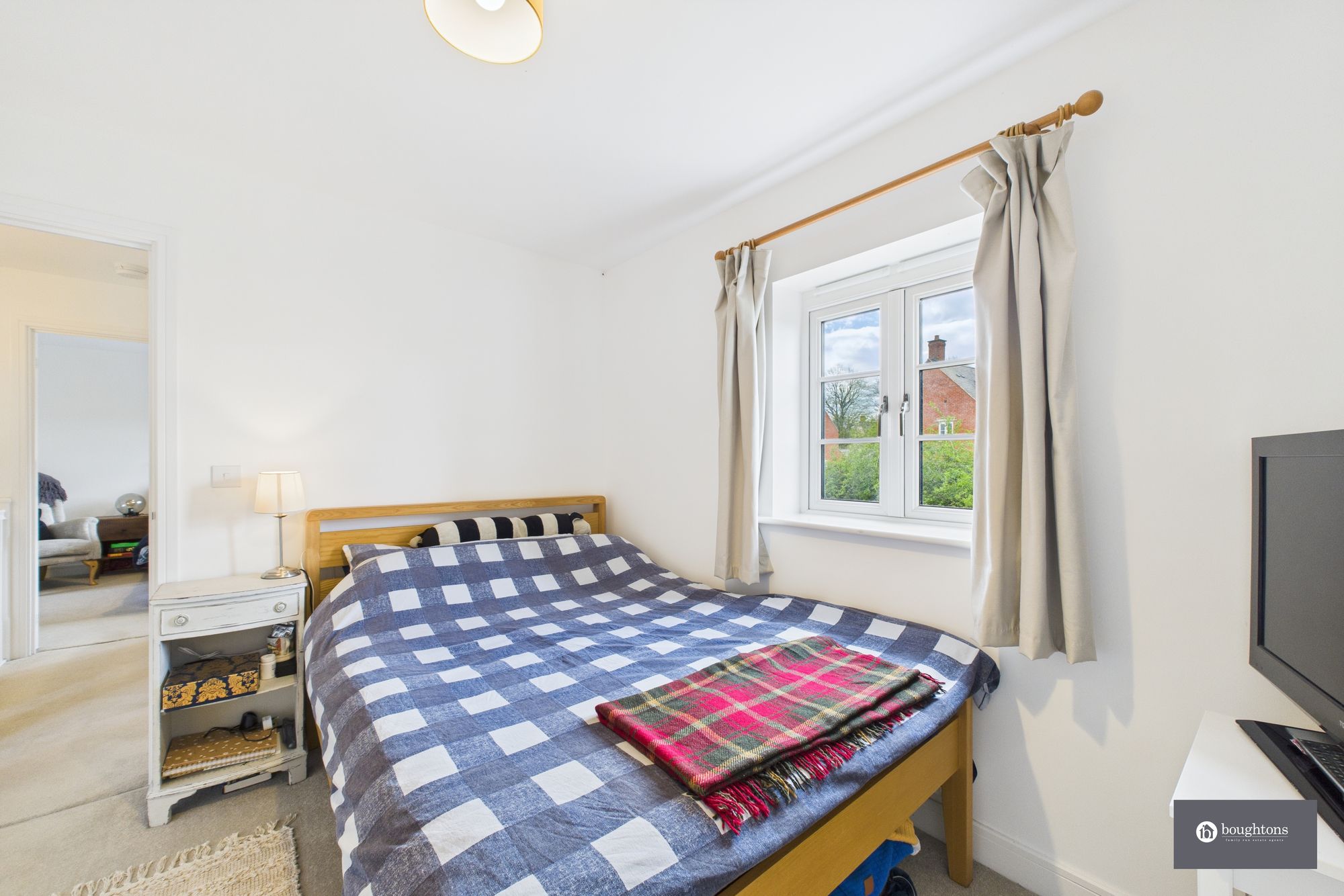 3 bed semi-detached house for sale in Marne Way, Brackley, NN13  - Property Image 16