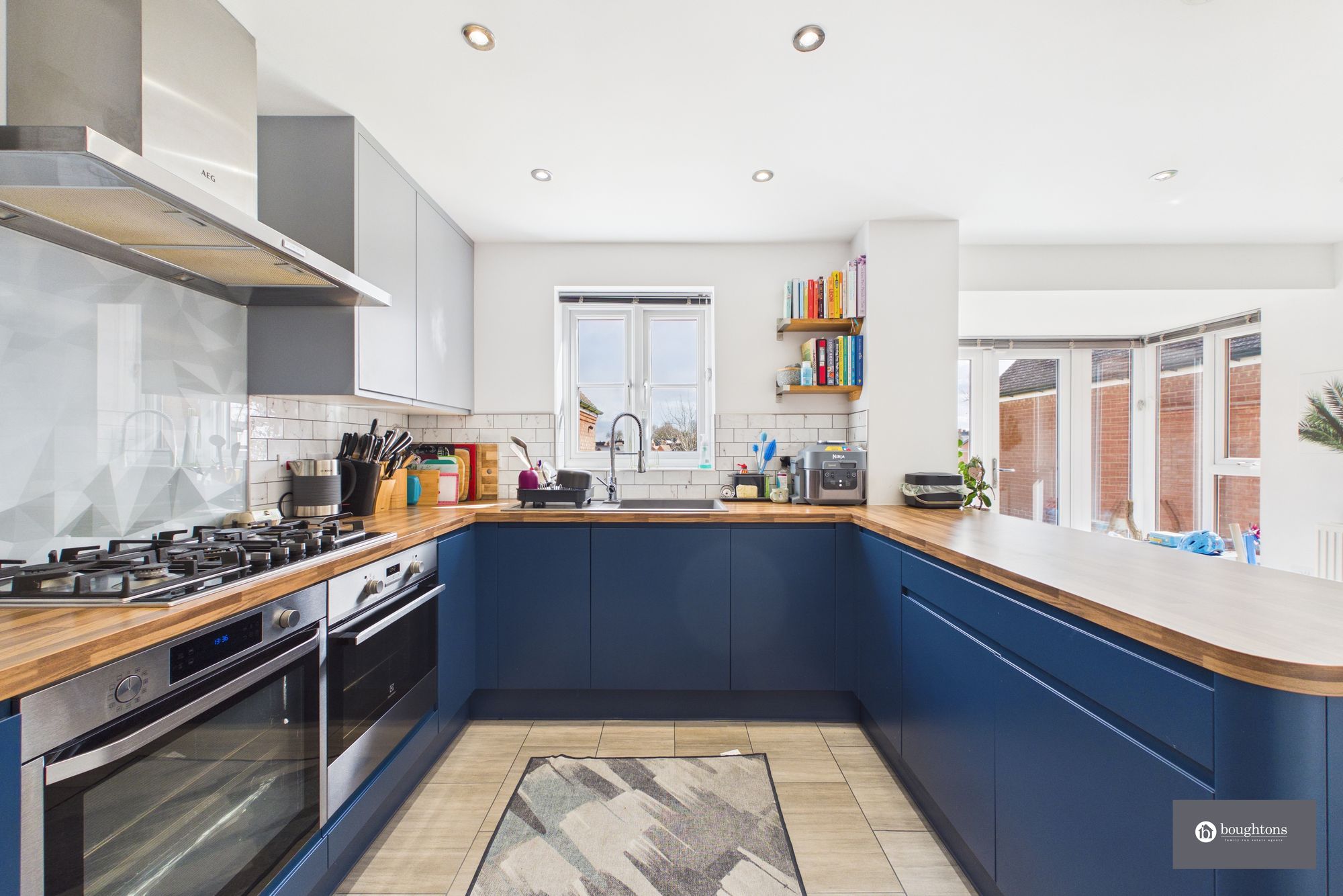 4 bed detached house for sale in Desdemona Way, Brackley, NN13  - Property Image 6