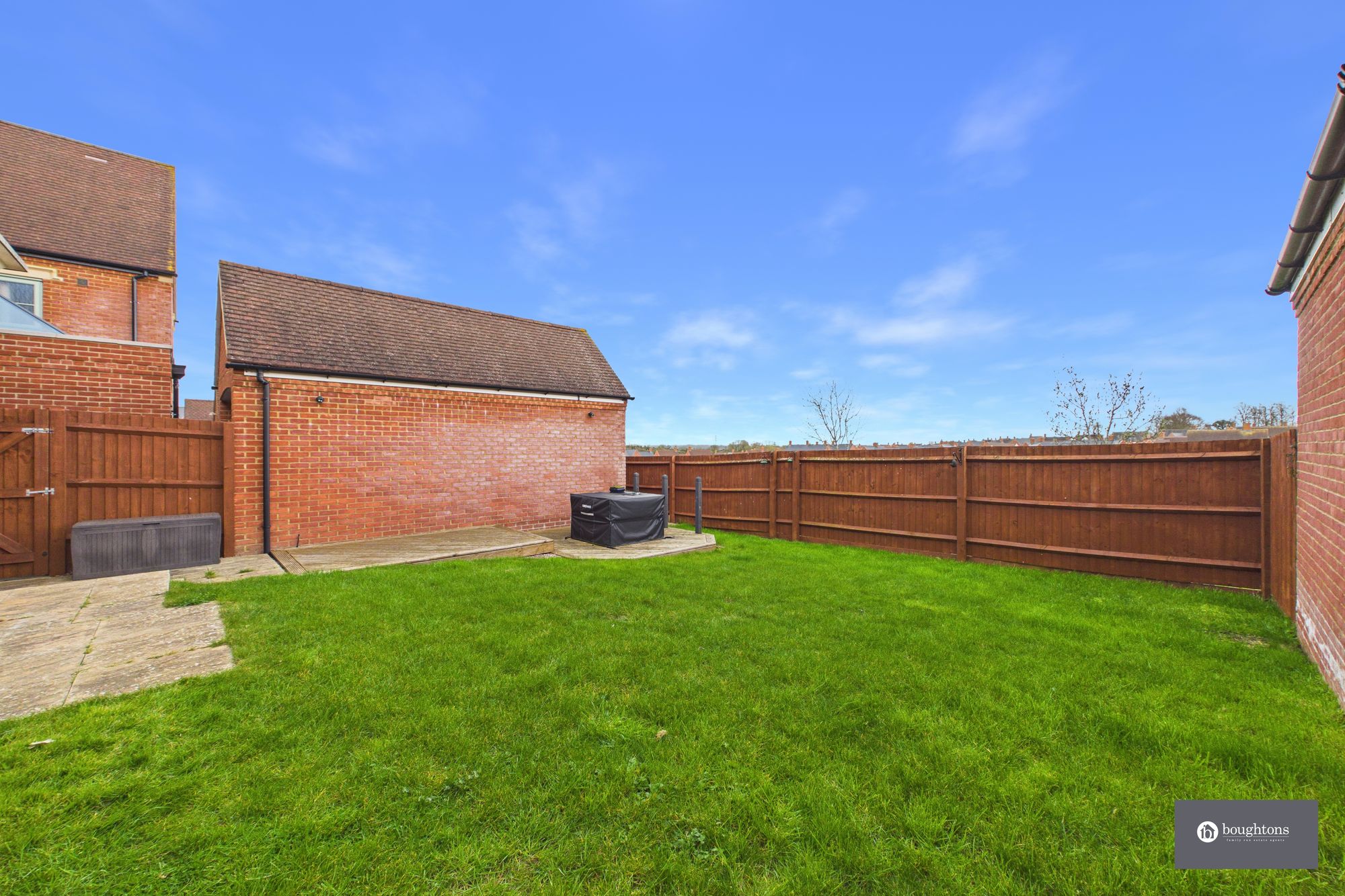 4 bed detached house for sale in Desdemona Way, Brackley, NN13  - Property Image 4