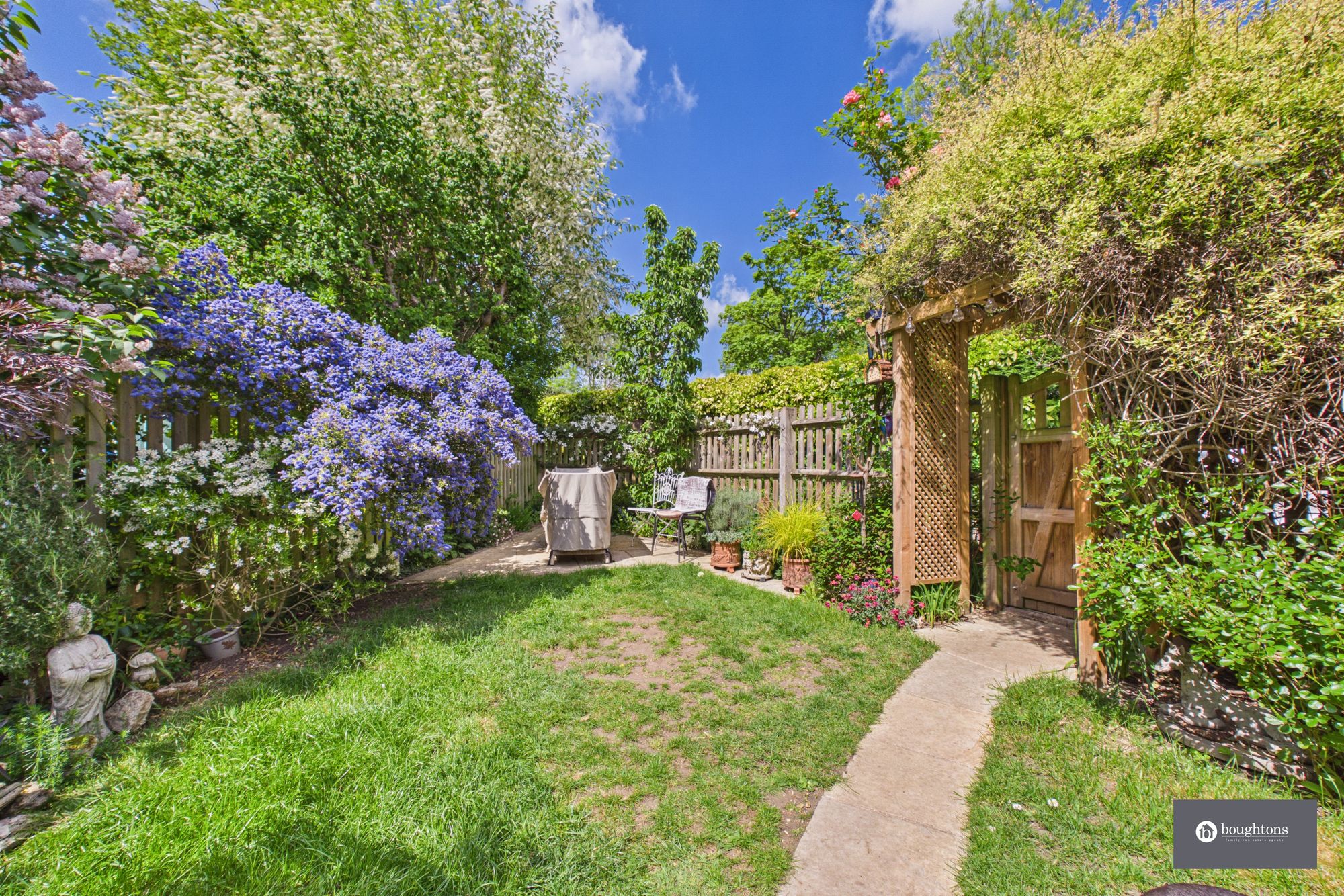 5 bed semi-detached house for sale in West Street, Buckingham, MK18  - Property Image 4