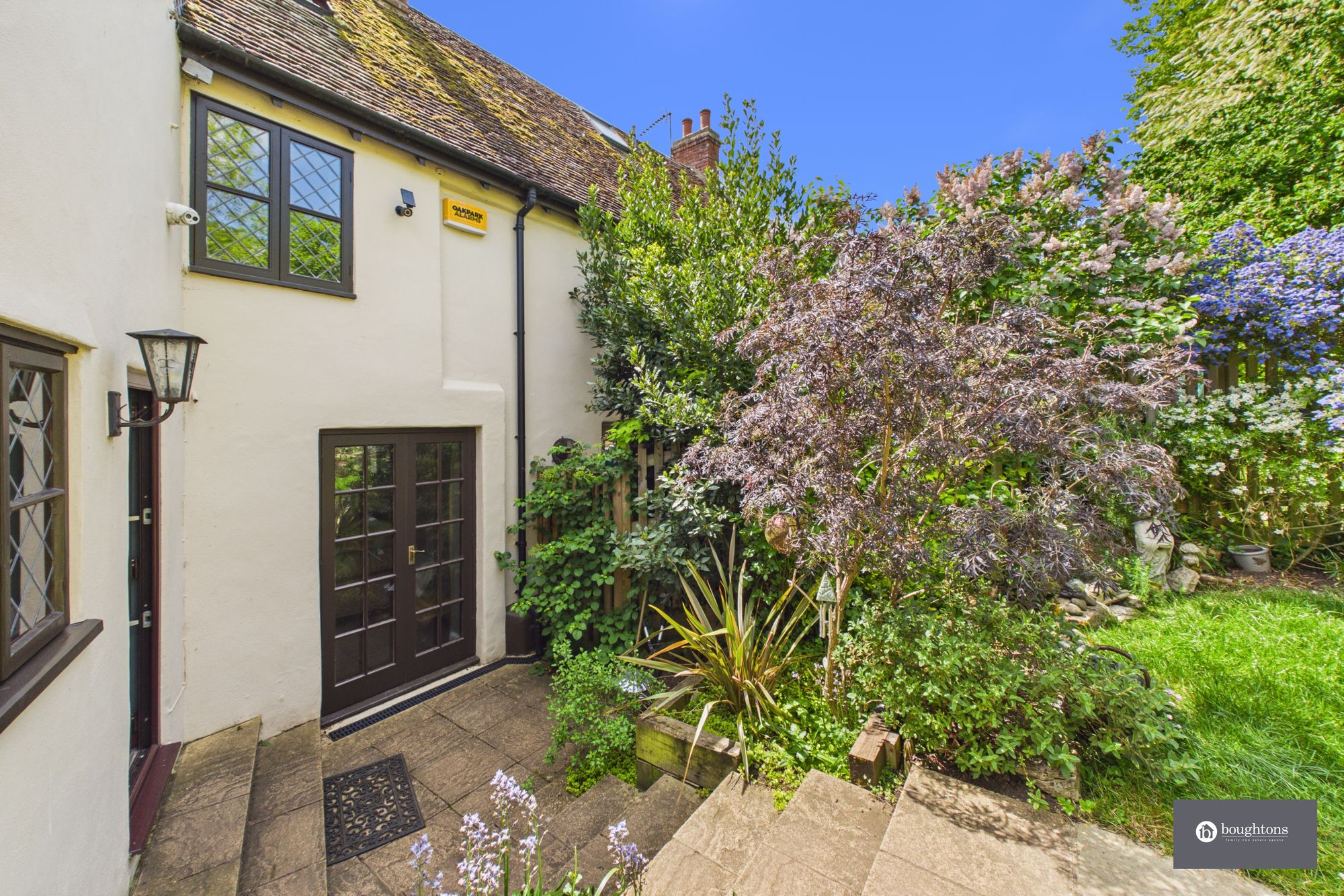 5 bed semi-detached house for sale in West Street, Buckingham, MK18  - Property Image 25