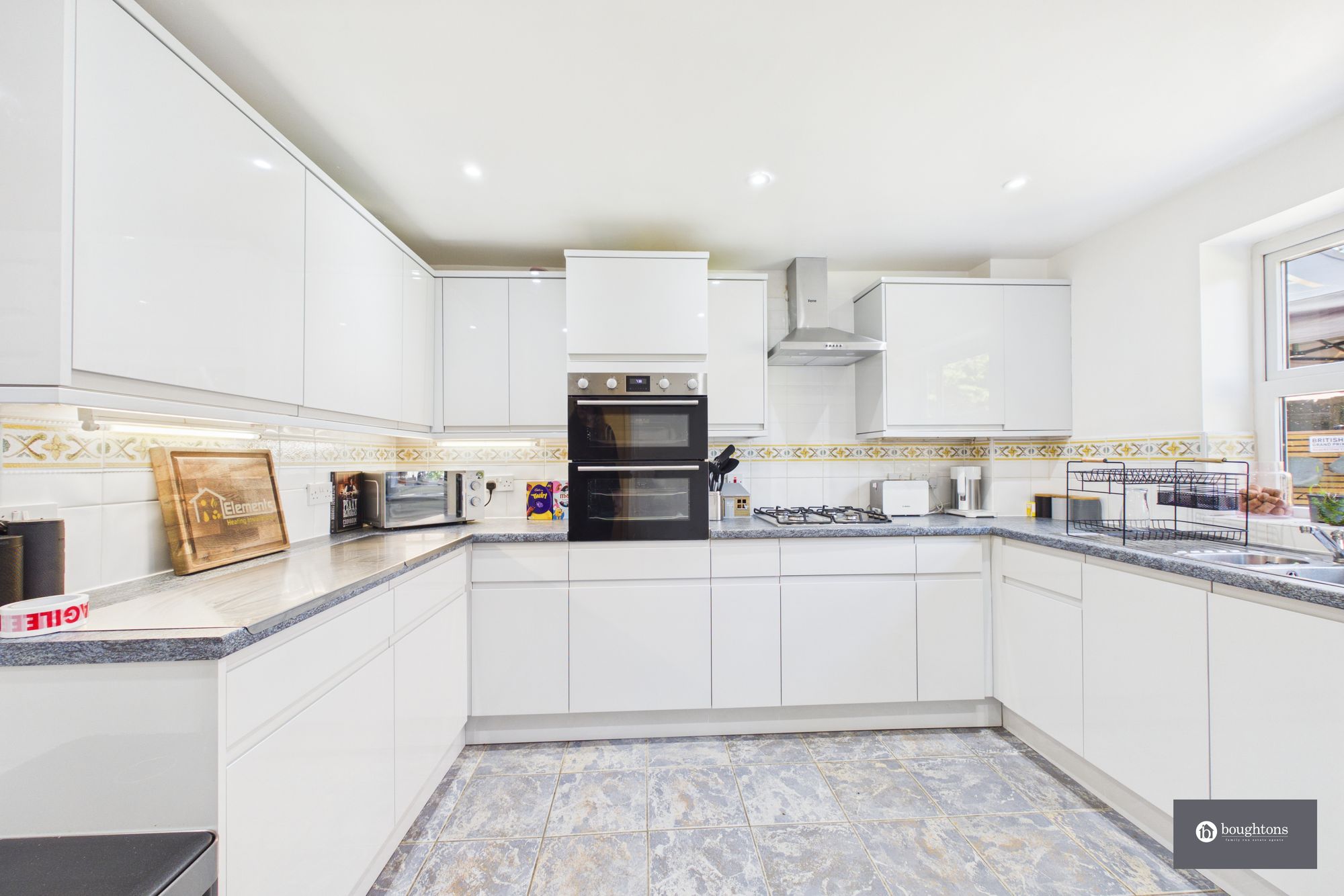 4 bed detached house for sale in Swift Way, Brackley, NN13  - Property Image 7