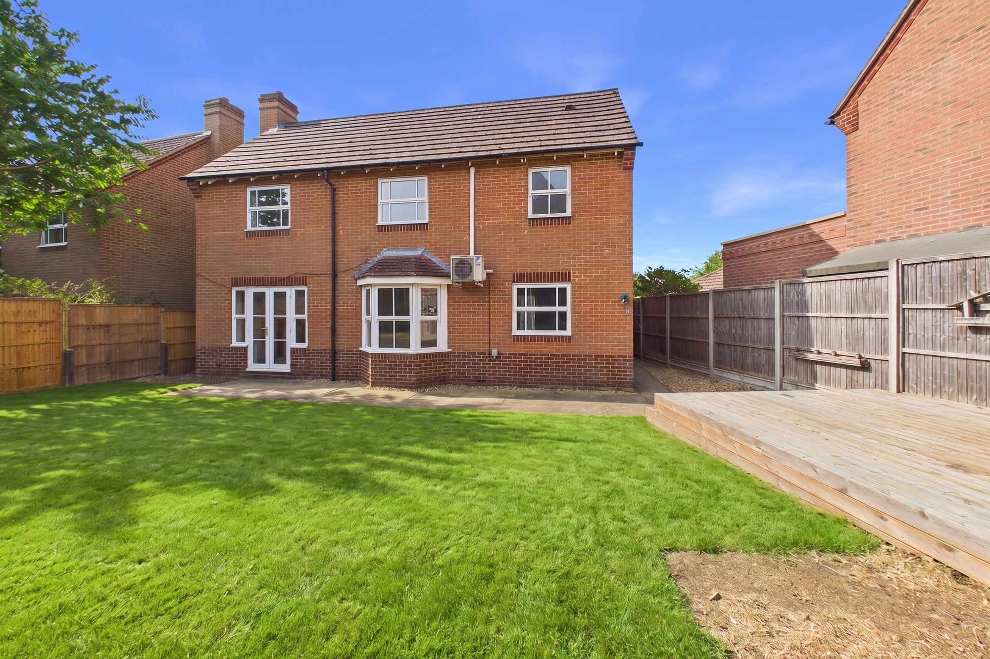 4 bed detached house for sale in Swift Way, Brackley, NN13  - Property Image 2