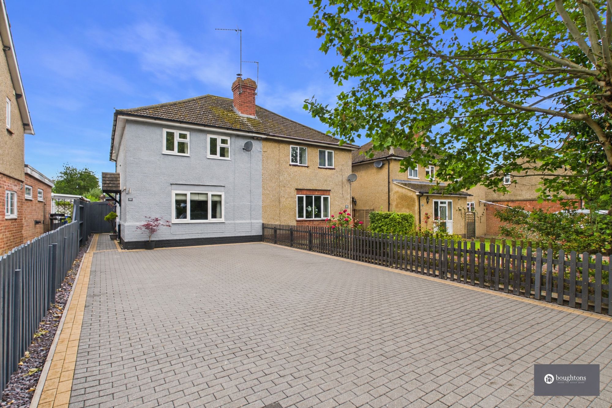 3 bed semi-detached house for sale in Abbey Road, Syresham, NN13  - Property Image 1