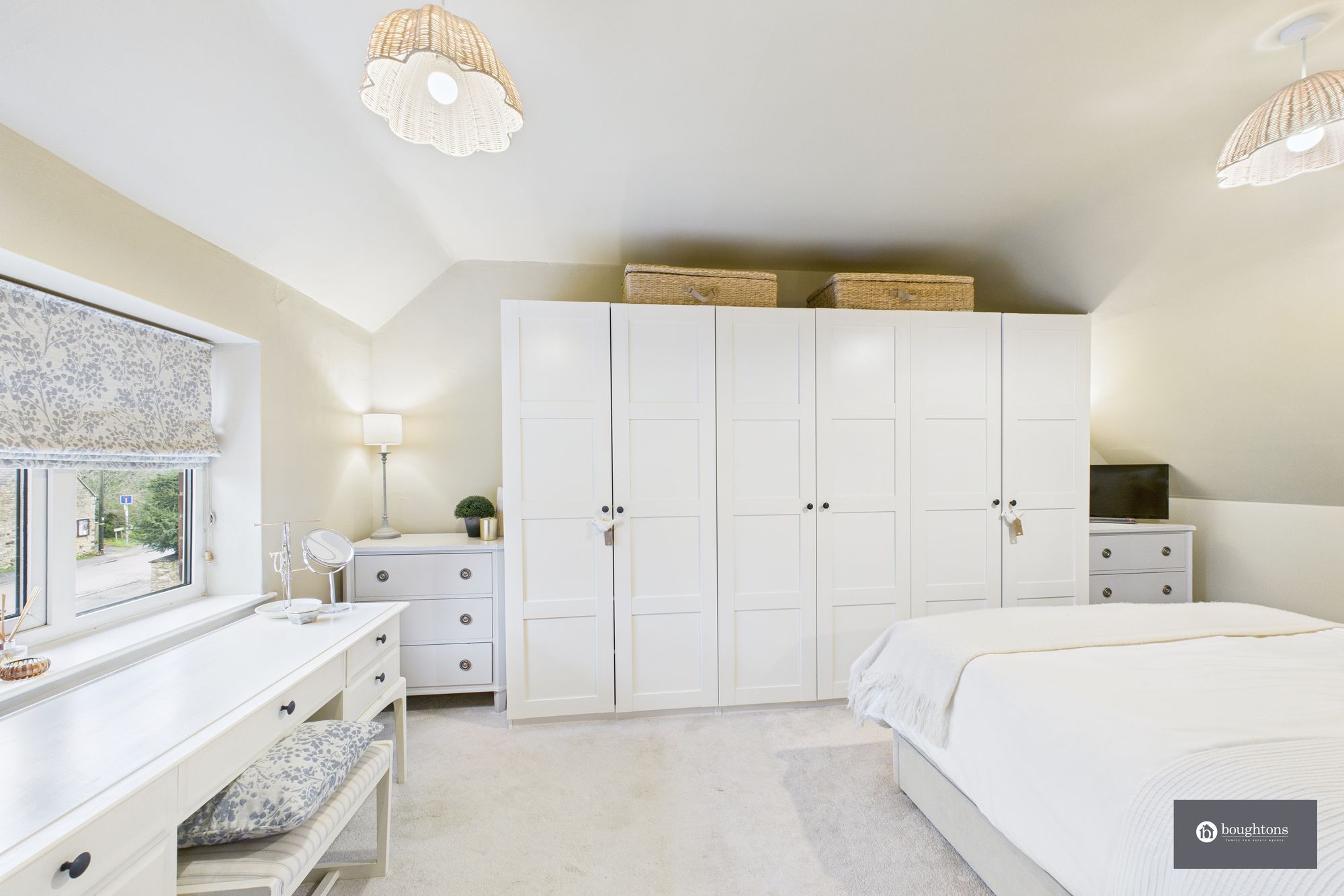 3 bed semi-detached house for sale in High Street, Shutlanger, NN12  - Property Image 17