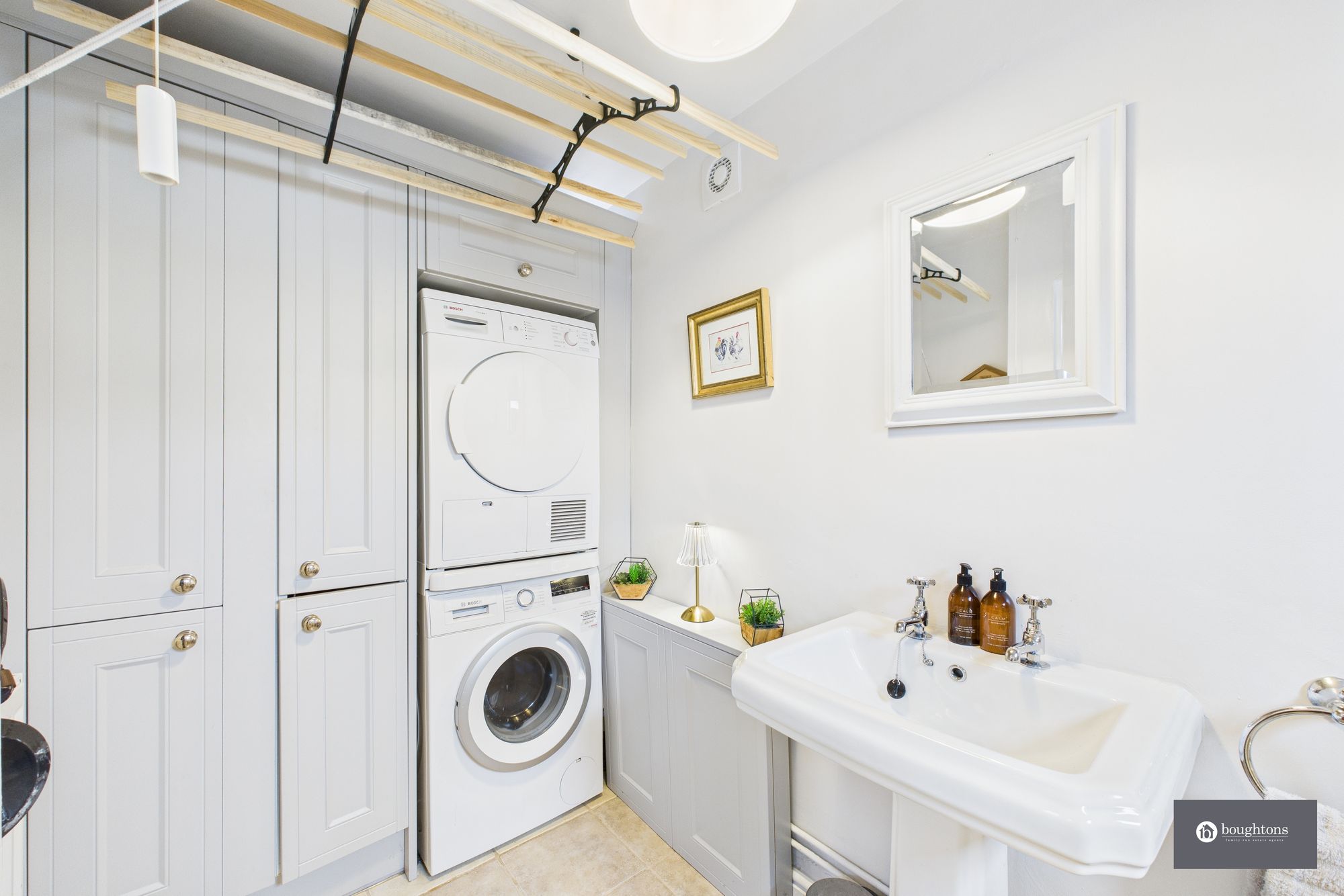 3 bed semi-detached house for sale in High Street, Shutlanger, NN12  - Property Image 13