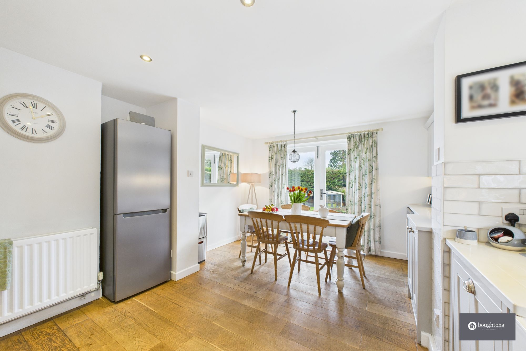 3 bed semi-detached house for sale in High Street, Shutlanger, NN12  - Property Image 11