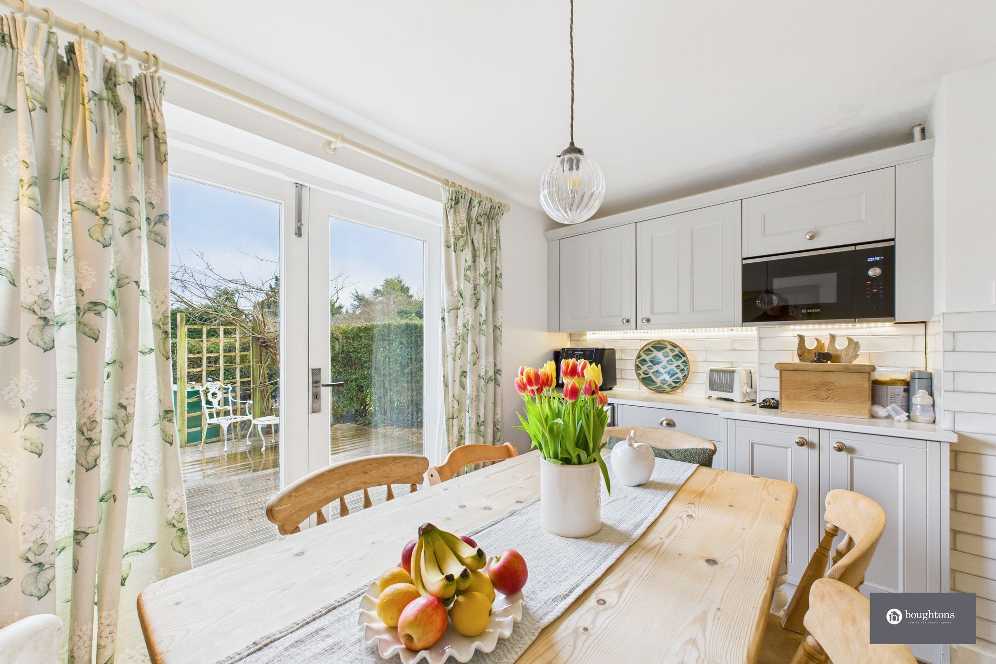 3 bed semi-detached house for sale in High Street, Shutlanger, NN12  - Property Image 12