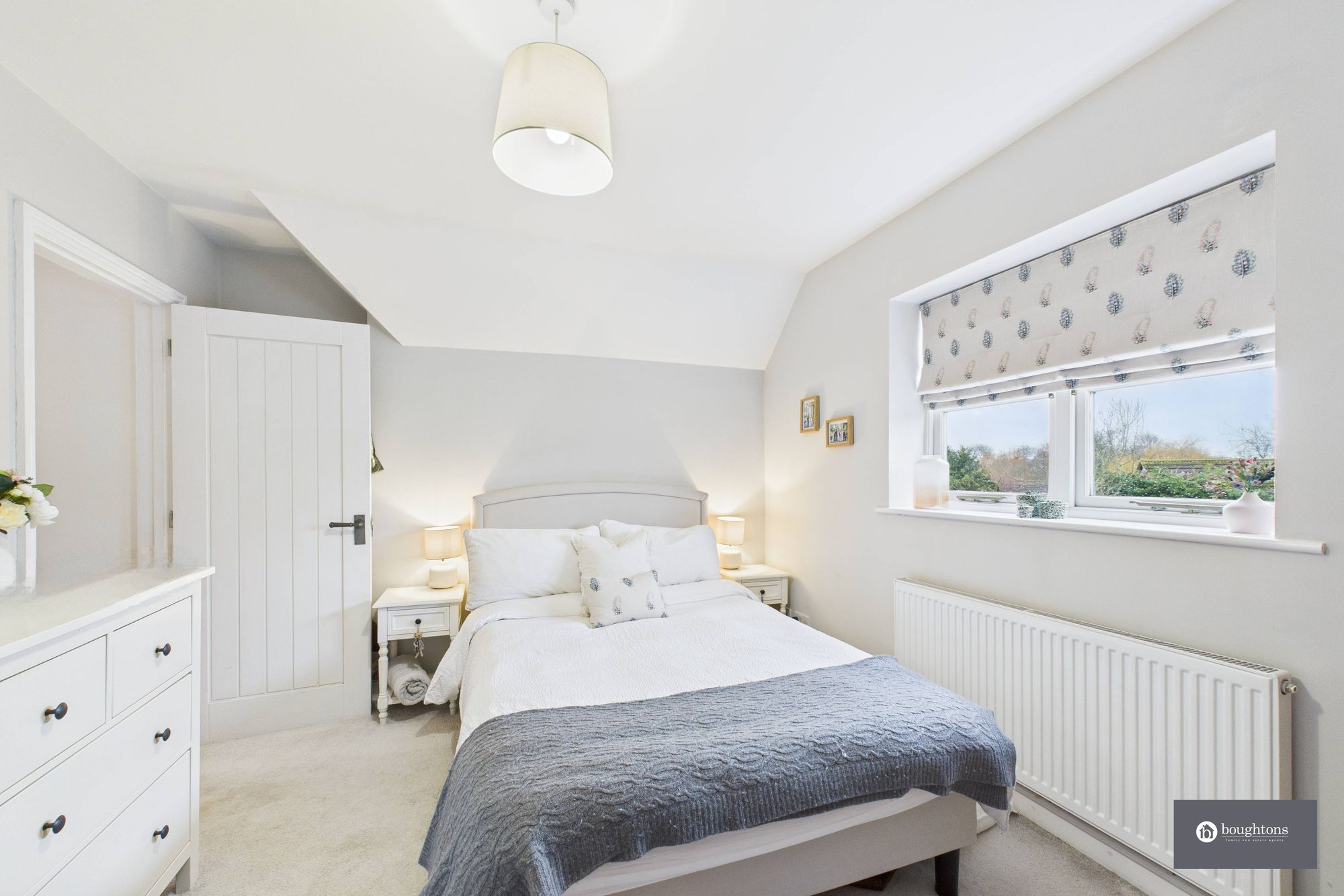 3 bed semi-detached house for sale in High Street, Shutlanger, NN12  - Property Image 18