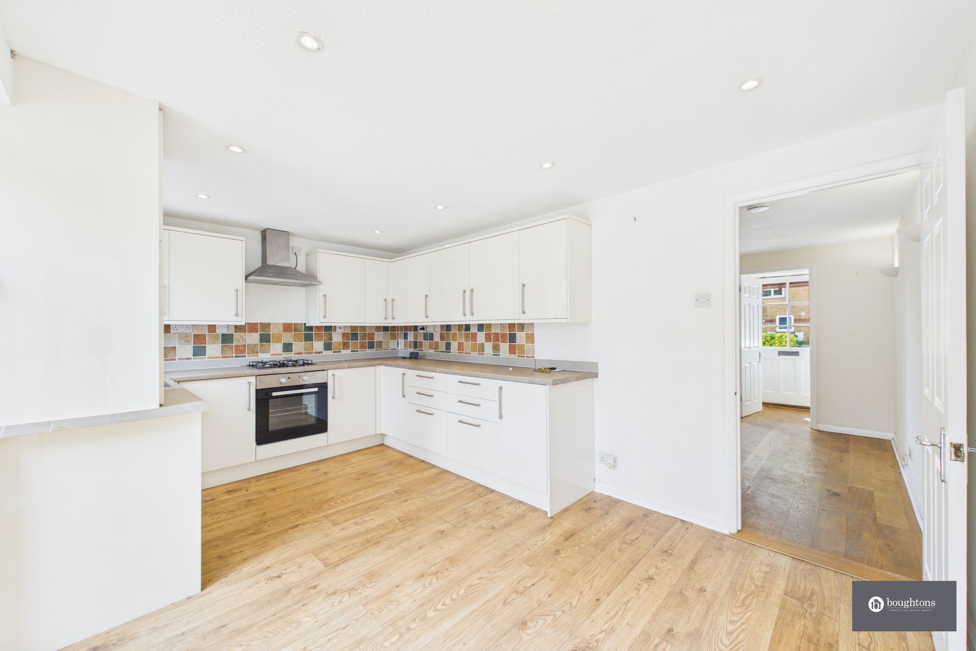 5 bed end of terrace house for sale in Johnson Avenue, Brackley, NN13  - Property Image 2
