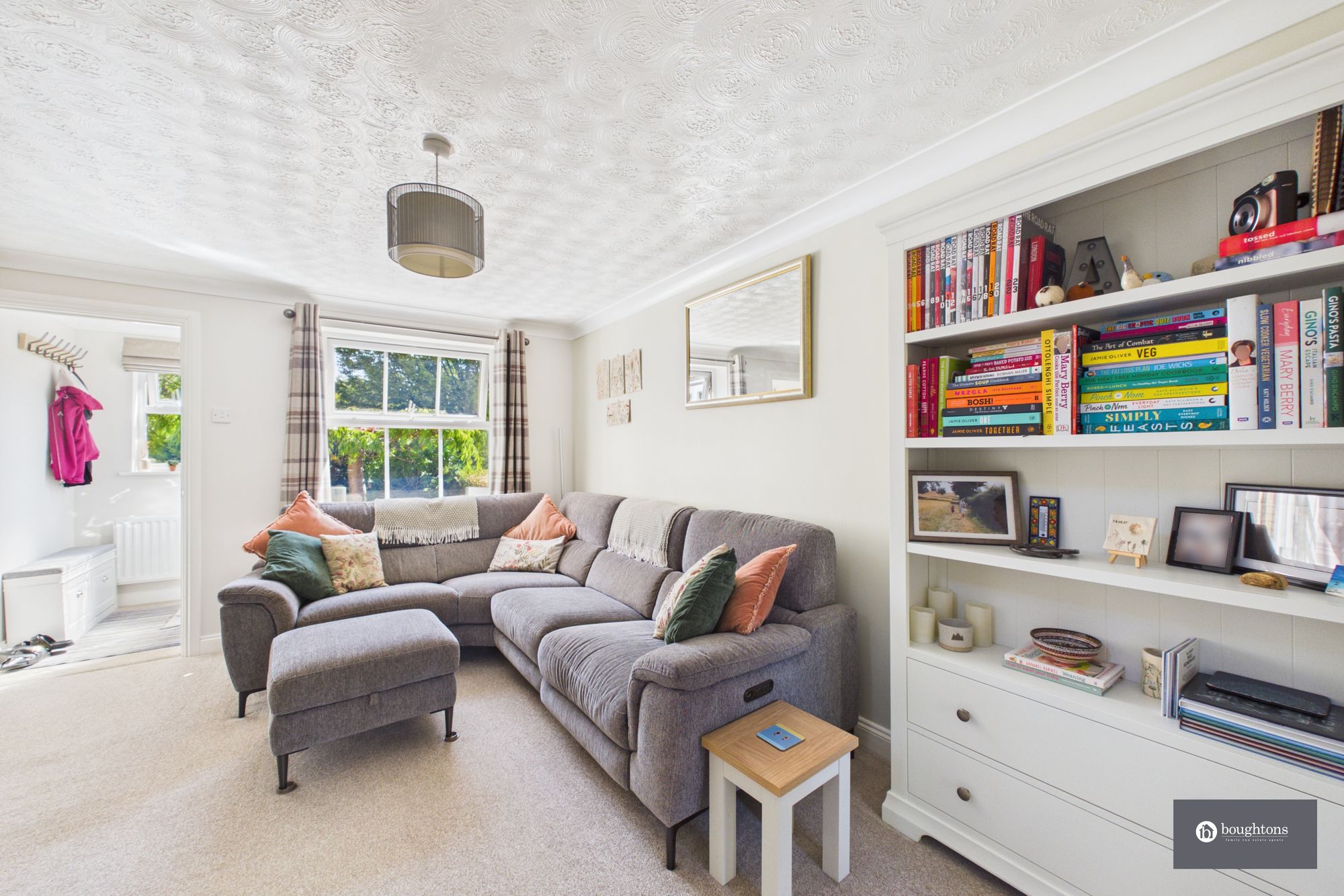 3 bed detached house for sale in Harris Close, Brackley, NN13  - Property Image 4