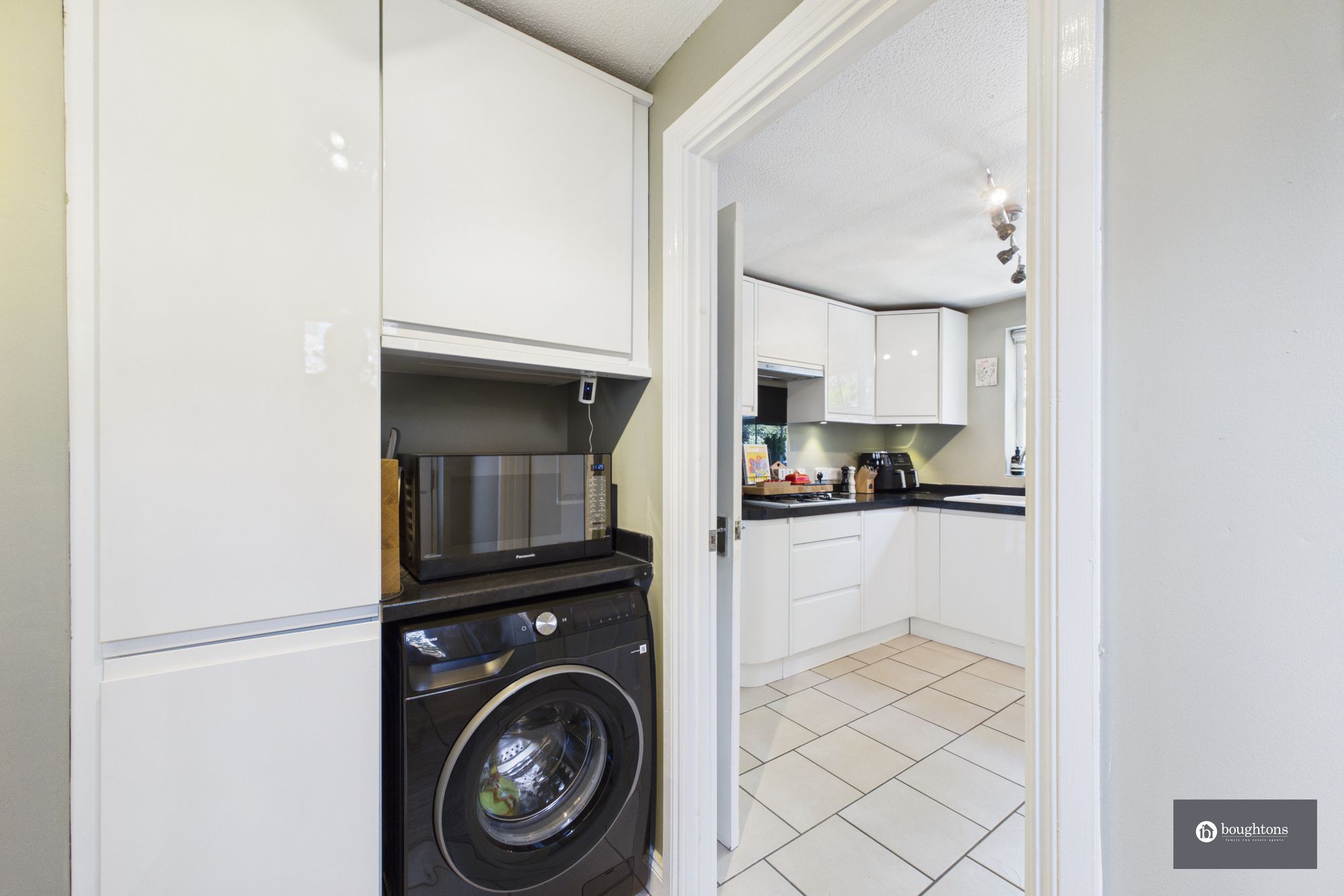 3 bed detached house for sale in Harris Close, Brackley, NN13  - Property Image 7