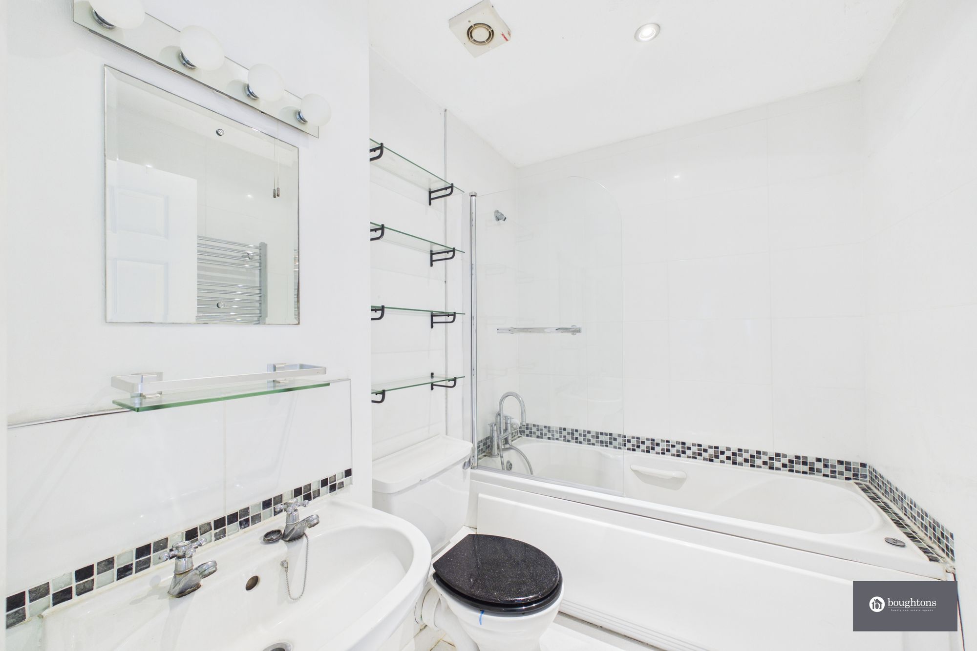 2 bed flat for sale in Buckingham Road, Winslow, MK18  - Property Image 12
