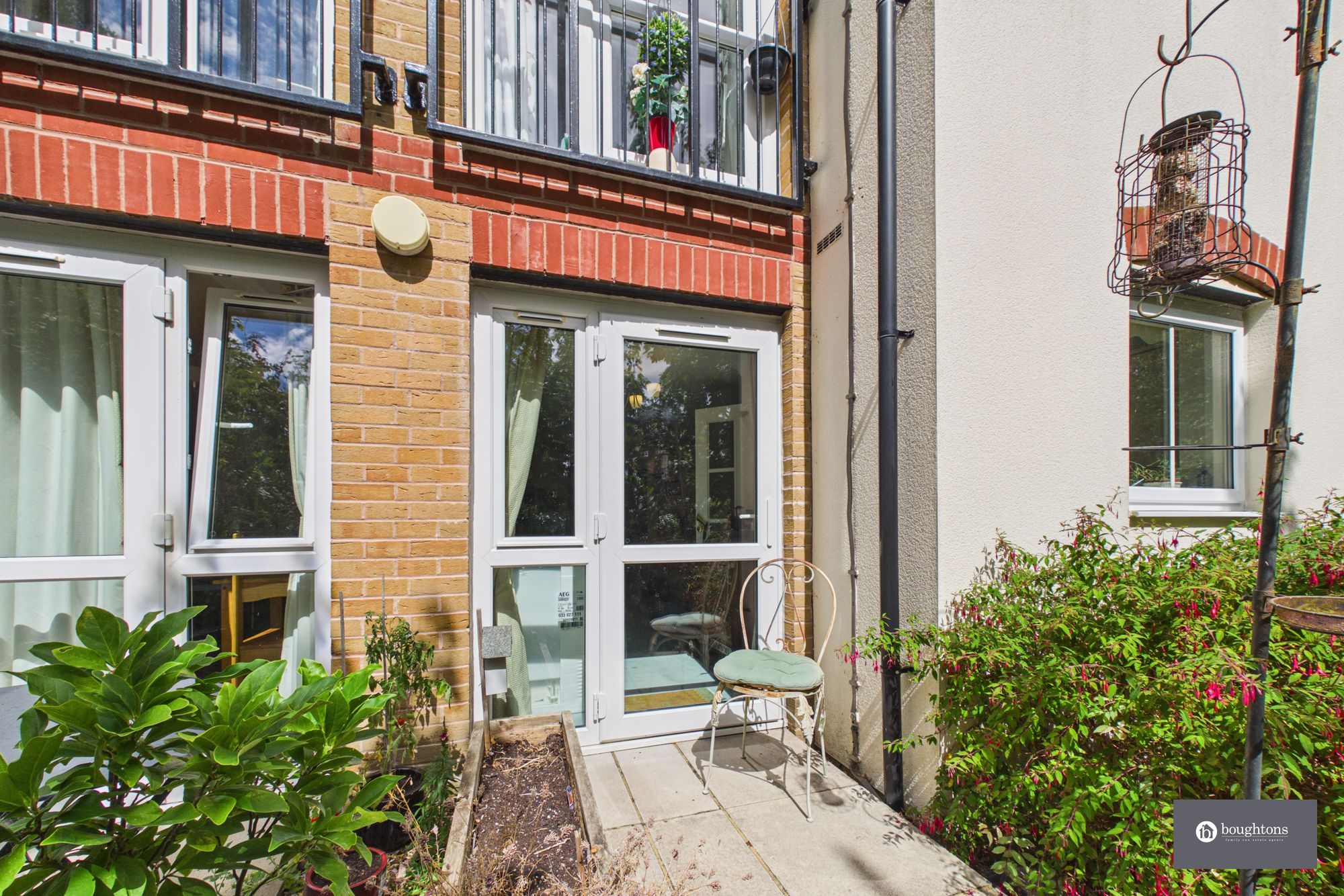 1 bed flat for sale in Buckingham Road, St. Rumbolds Court Buckingham Road, NN13  - Property Image 2