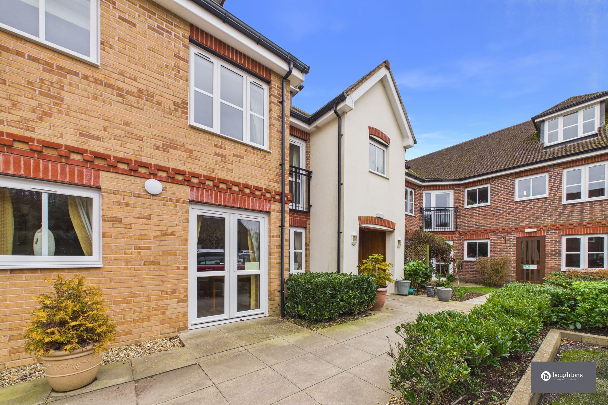 1 bed flat for sale in Buckingham Road, St. Rumbolds Court Buckingham Road, NN13  - Property Image 16