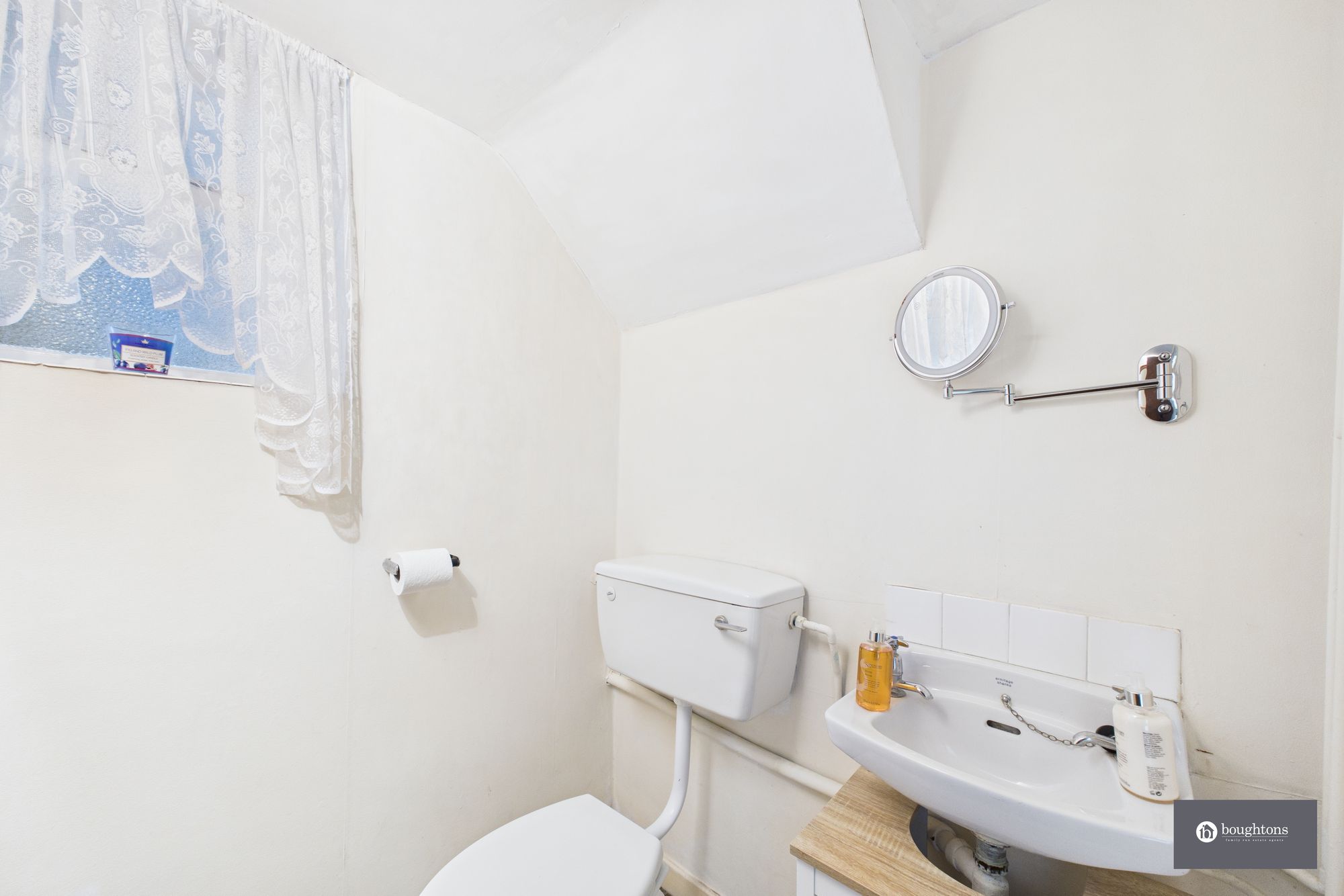 4 bed detached house for sale in Church Street, Helmdon, NN13  - Property Image 11