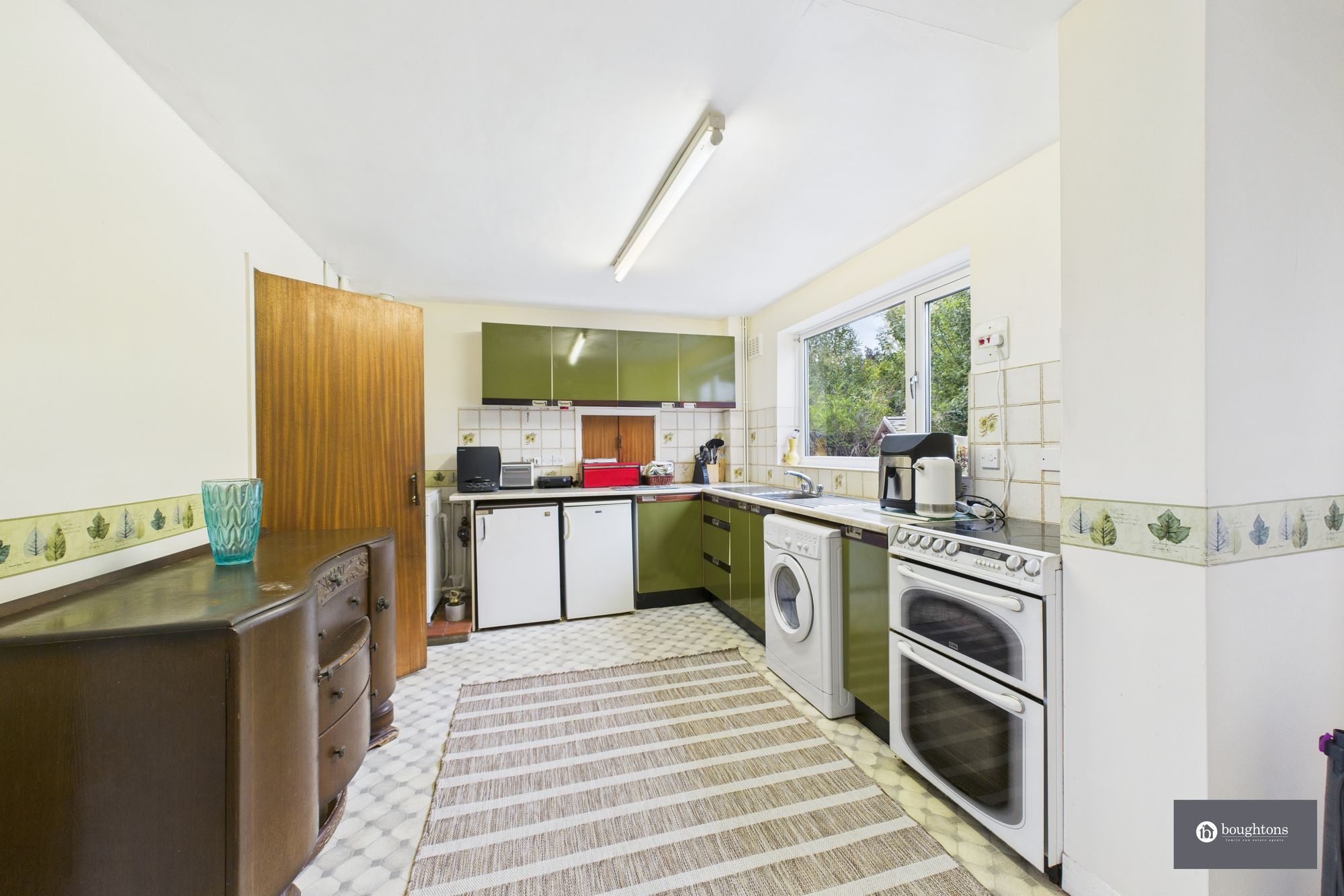 4 bed detached house for sale in Church Street, Helmdon, NN13  - Property Image 5