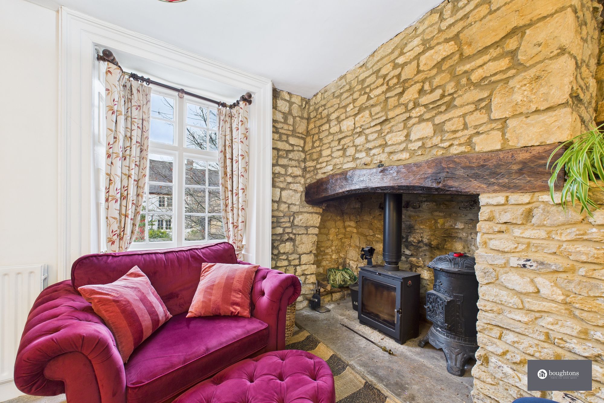 3 bed detached house for sale in High Street, Whittlebury, NN12  - Property Image 11