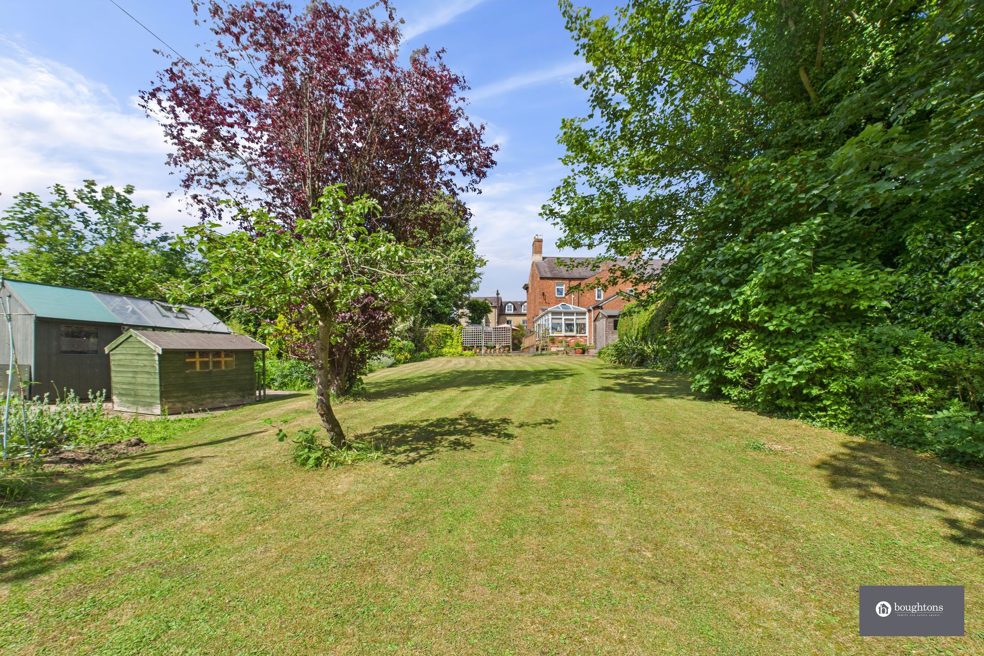 3 bed semi-detached house for sale in Banbury Road, Brackley, NN13  - Property Image 2