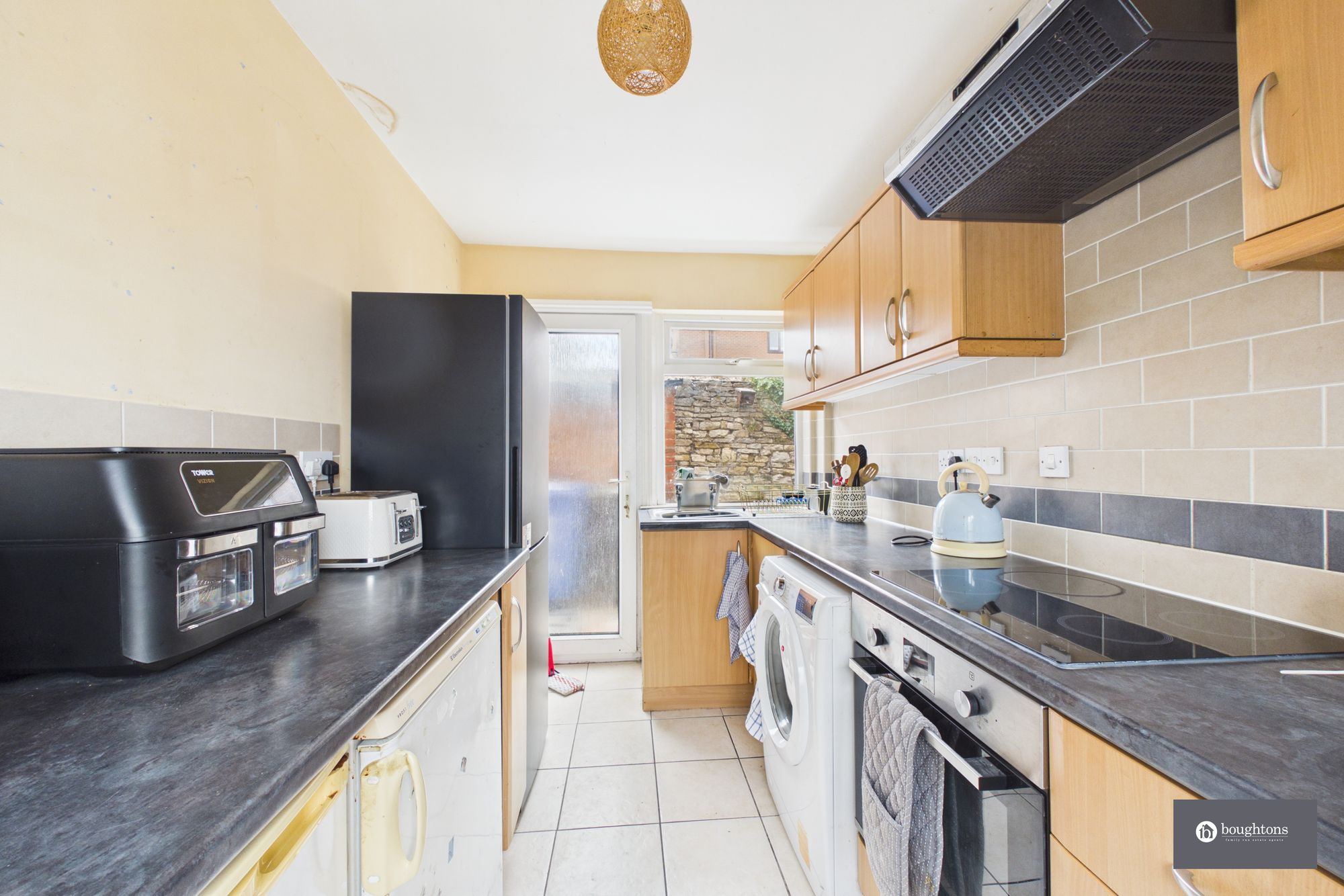 2 bed semi-detached house for sale in Halls Lane, Brackley, NN13  - Property Image 3