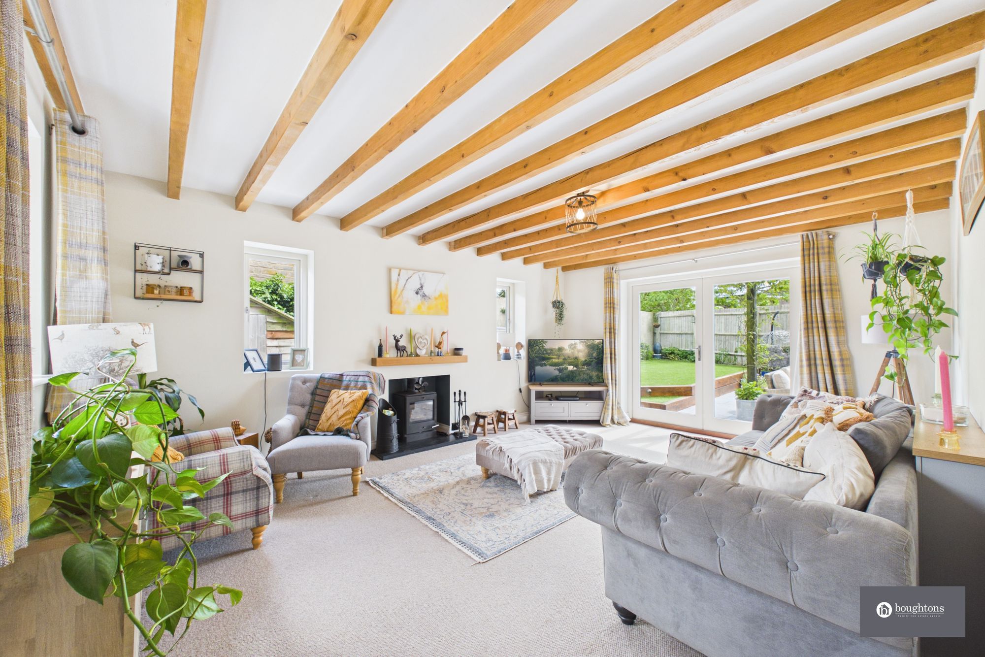 4 bed detached house for sale in Home Close, Silverstone, NN12  - Property Image 3