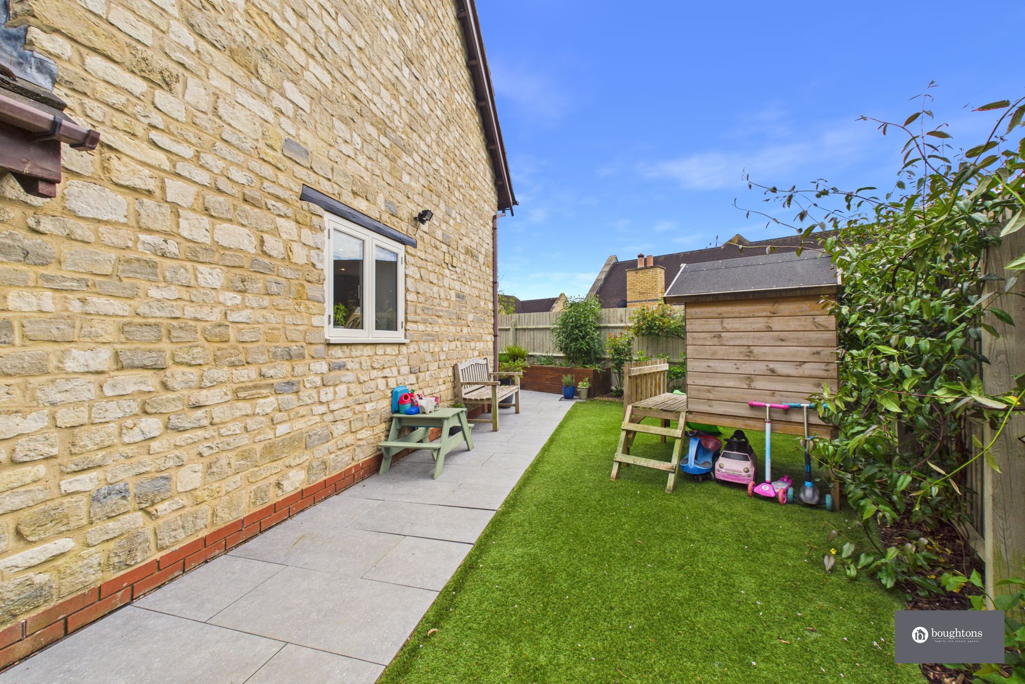 4 bed detached house for sale in Home Close, Silverstone, NN12  - Property Image 31