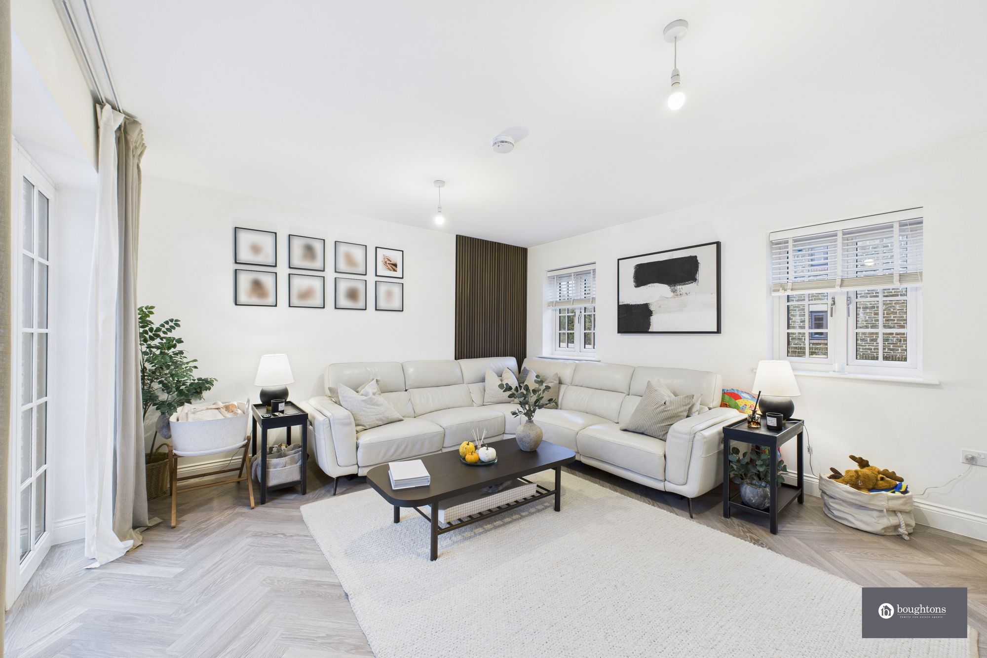 4 bed detached house for sale in Field View, Brackley, NN13  - Property Image 10