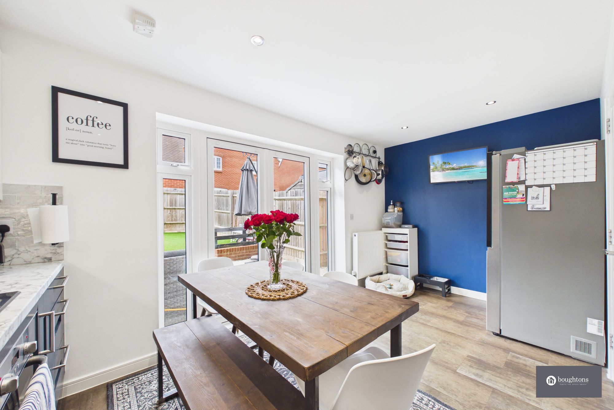 3 bed end of terrace house for sale in Squirrel Close, Brackley, NN13  - Property Image 5
