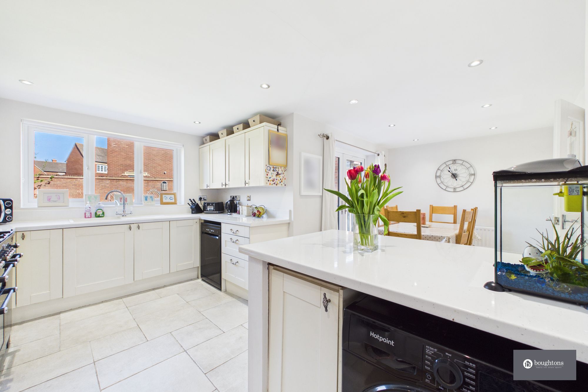 3 bed detached house for sale in Beech Drive, Brackley, NN13  - Property Image 6