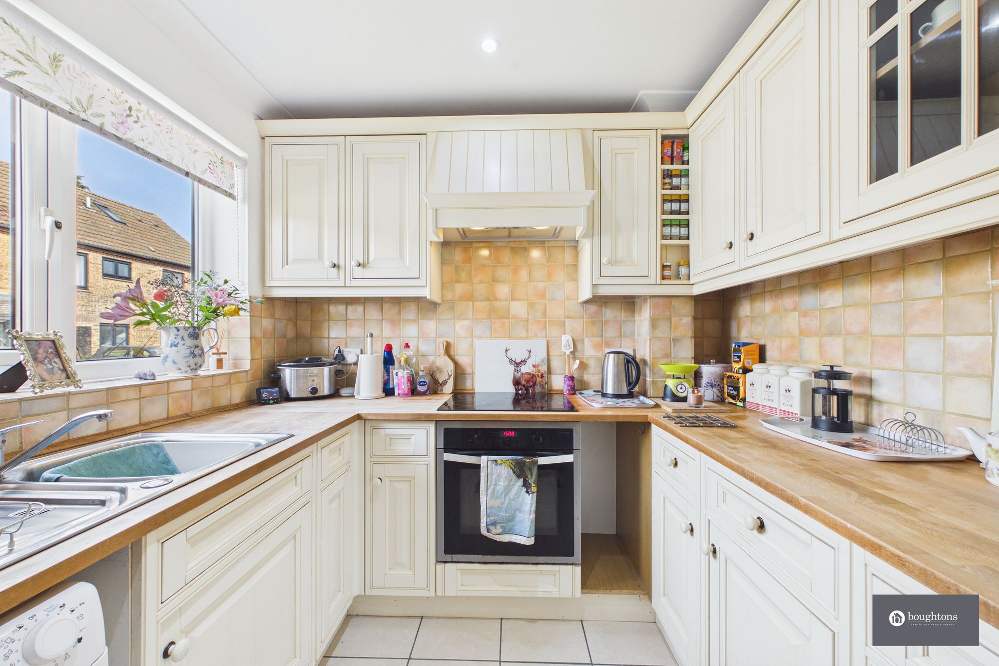 3 bed semi-detached house for sale in Capel Close, Akeley, MK18  - Property Image 7