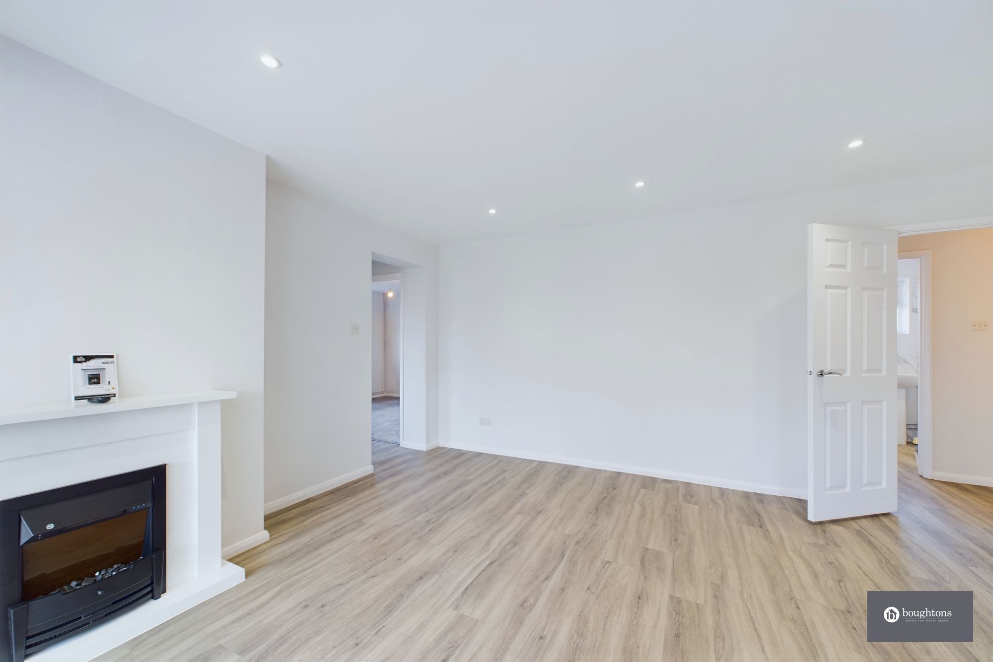 4 bed detached bungalow for sale in Brackley Road, Croughton, NN13  - Property Image 10