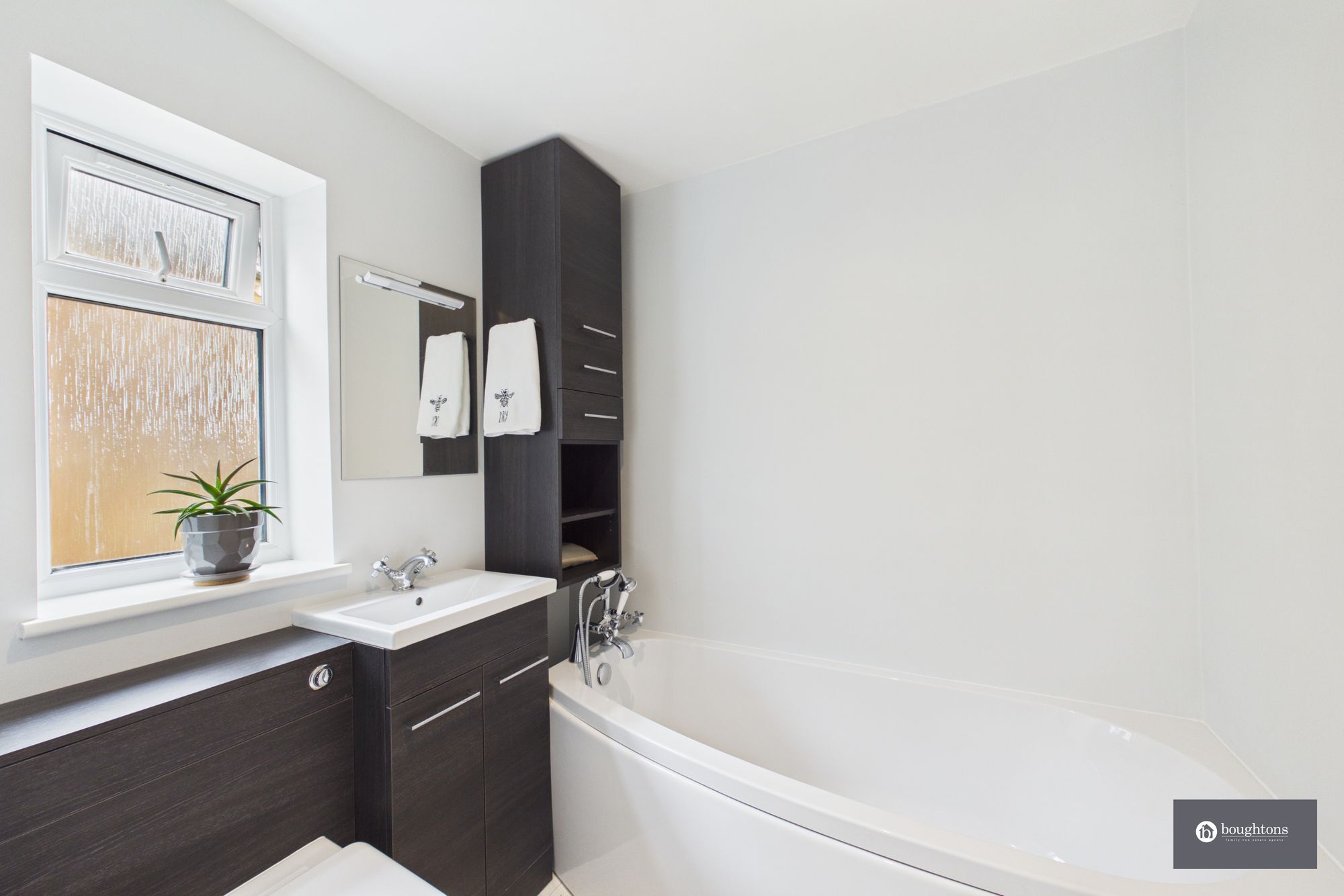 4 bed semi-detached house for sale in Myers Close, Charlton, OX17  - Property Image 20